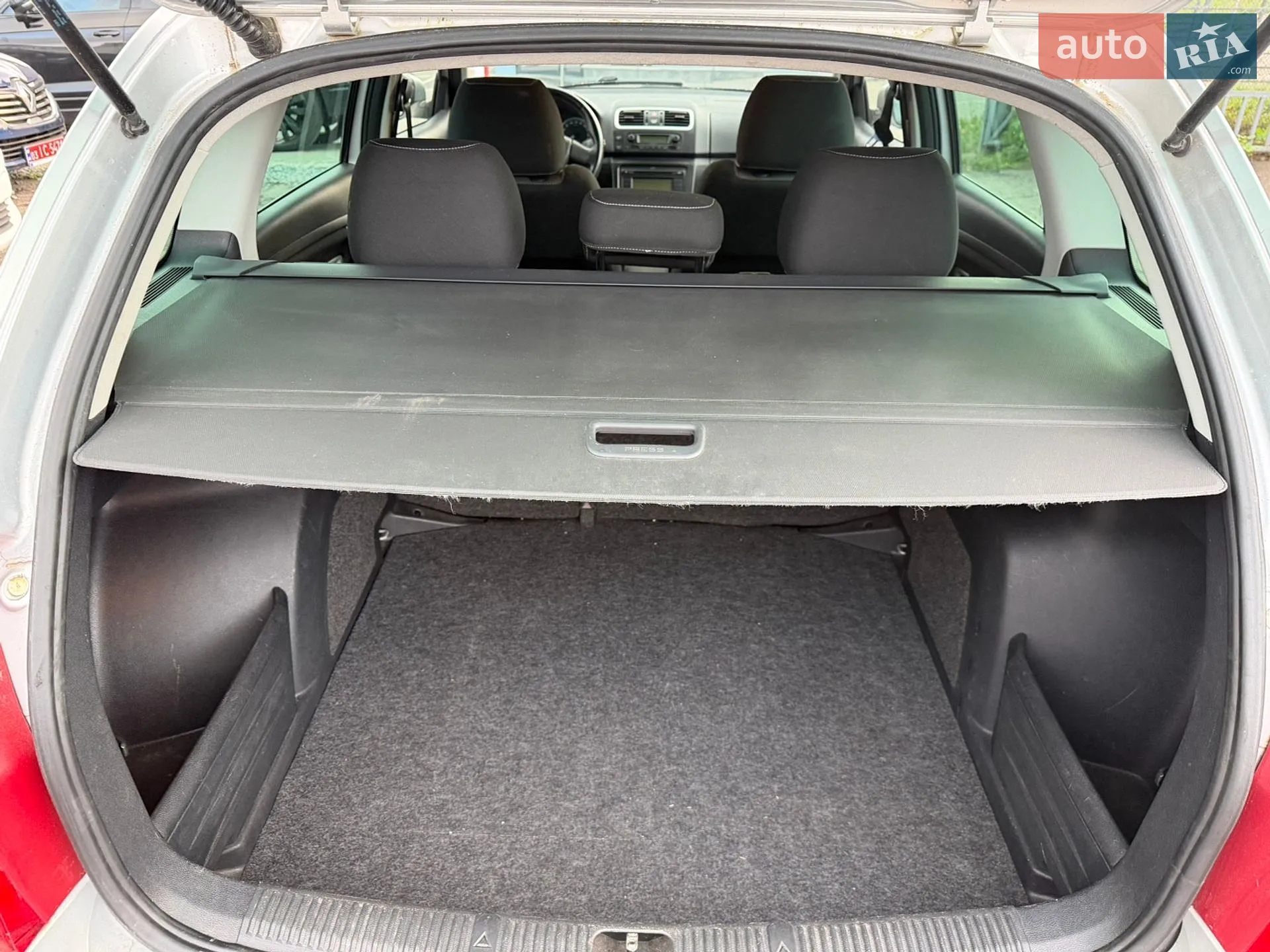 2010 Skoda Fabia - мініатюра 16