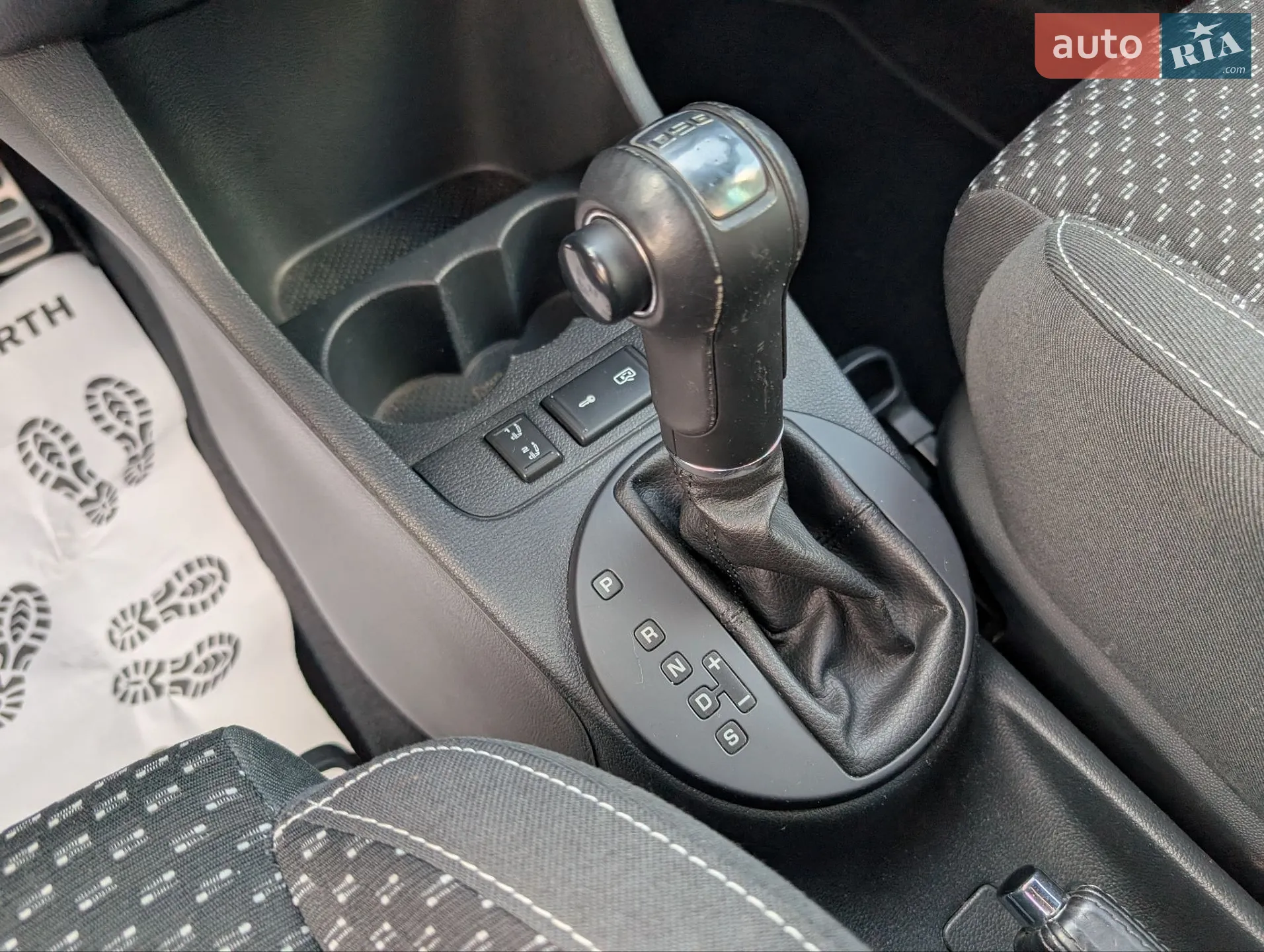 2011 Skoda Fabia - мініатюра 40