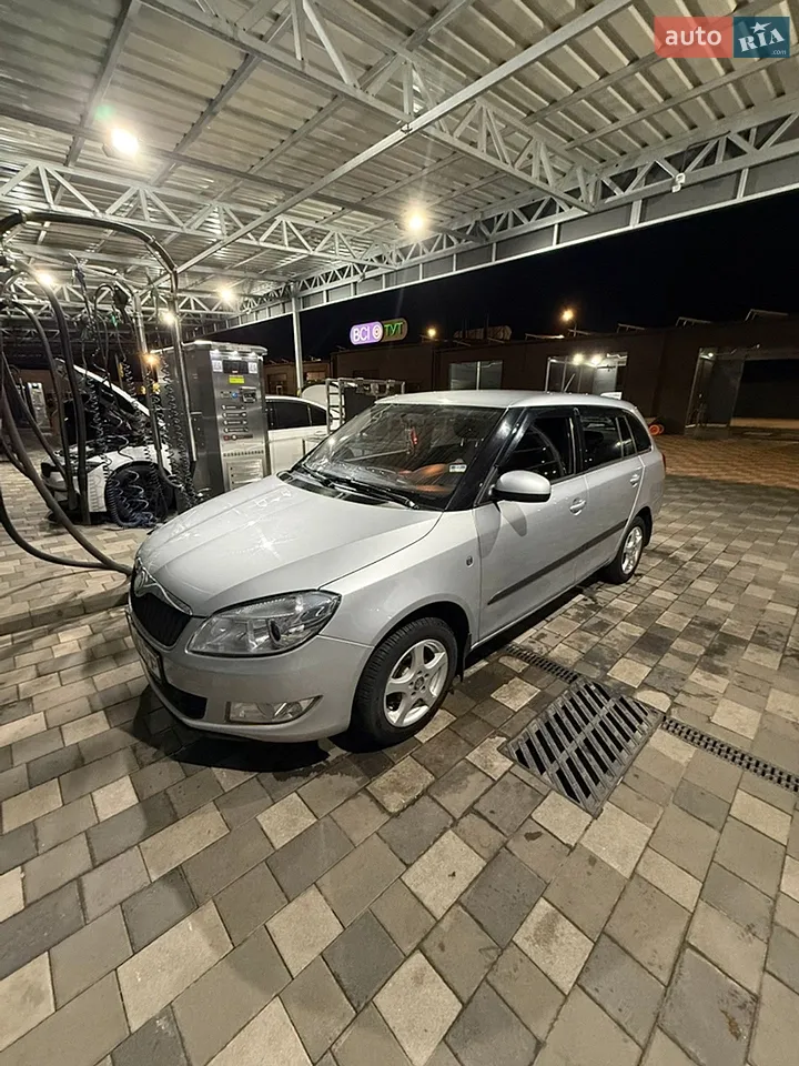 2012 Skoda Fabia - мініатюра 10