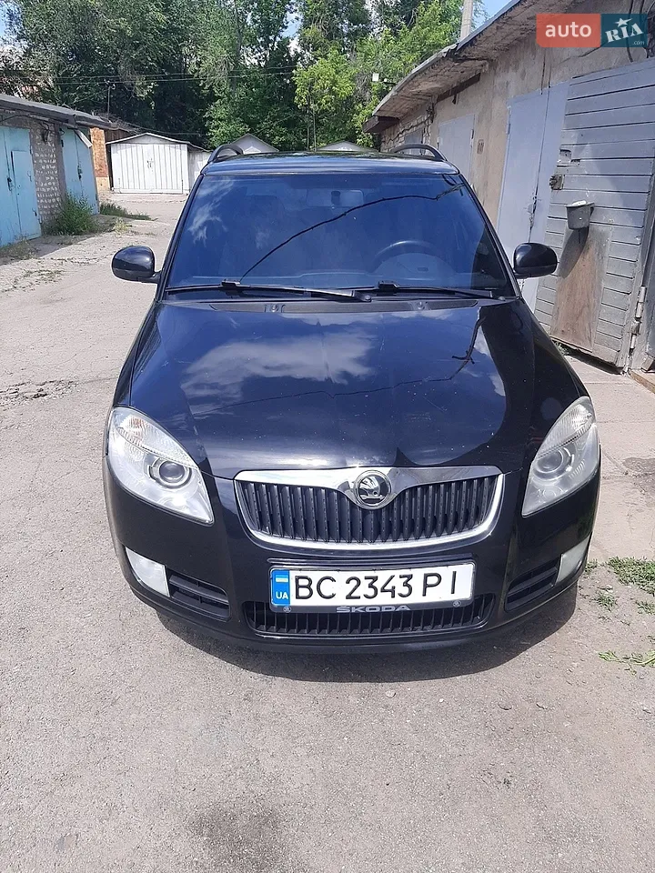 2010 Skoda Fabia - мініатюра 25