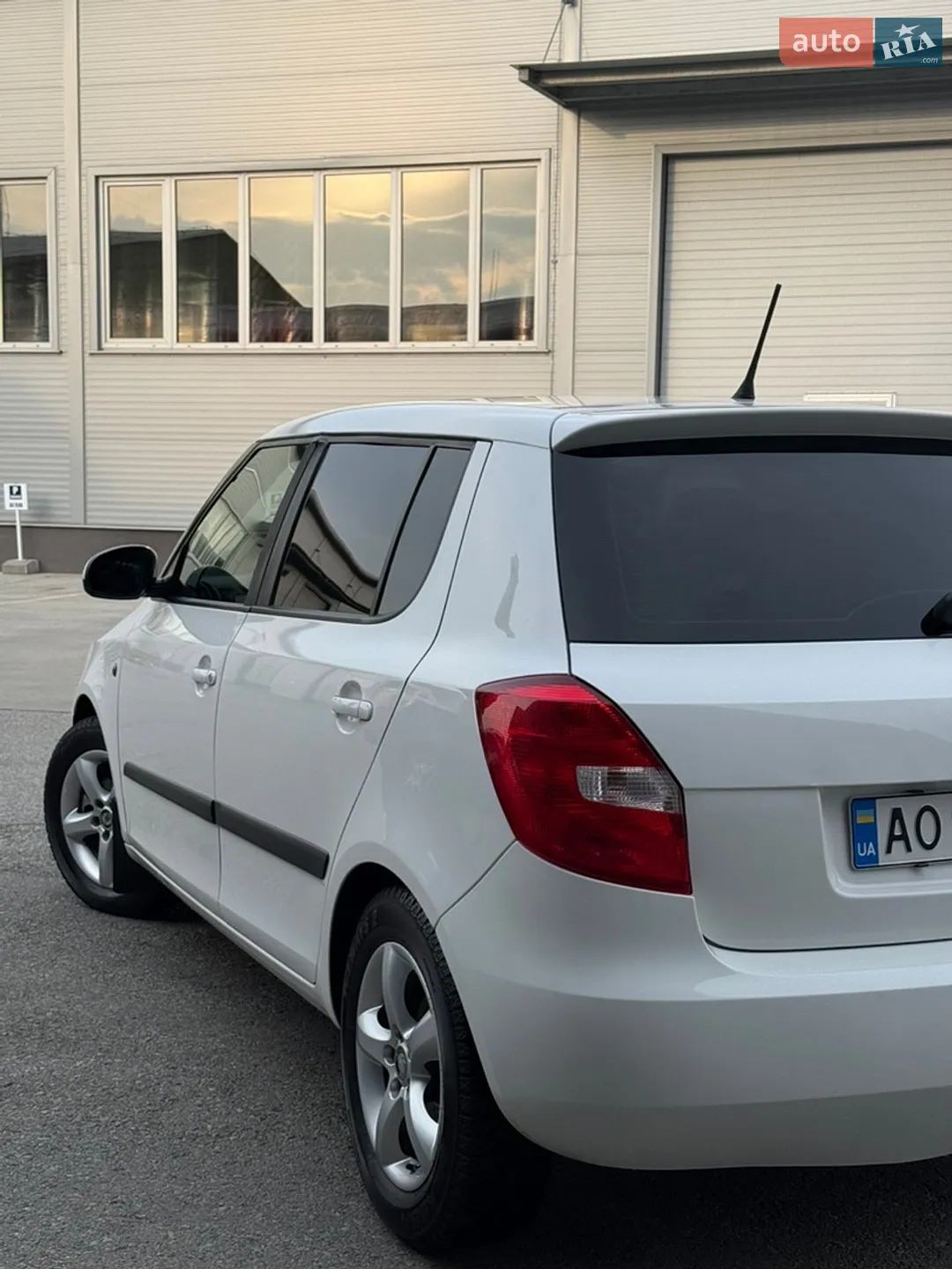 2011 Skoda Fabia - мініатюра 5