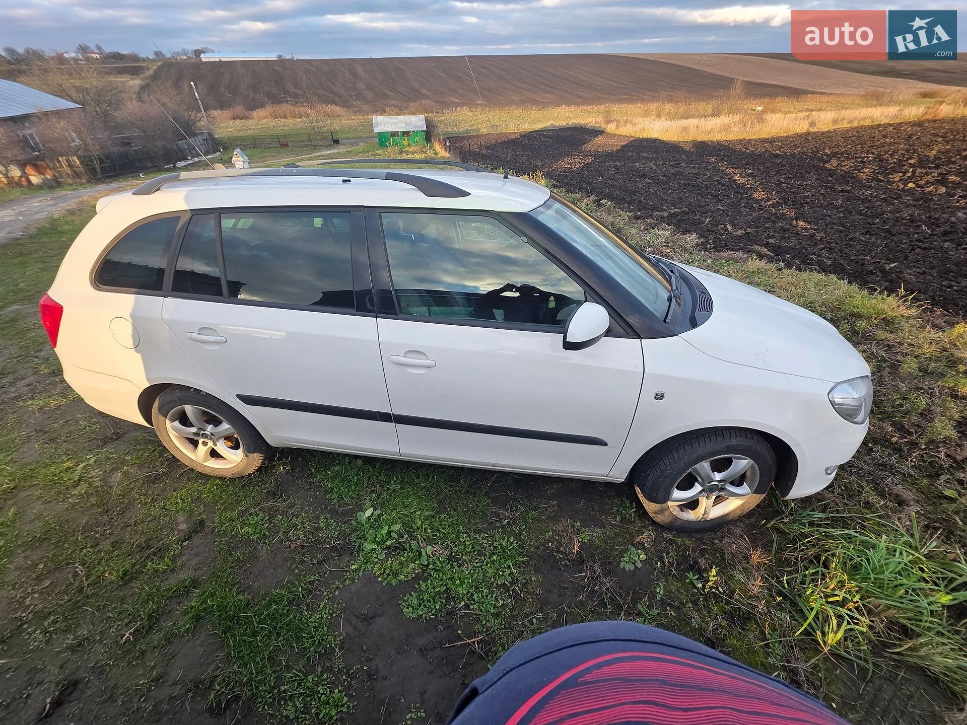2010 Skoda Fabia - мініатюра 2