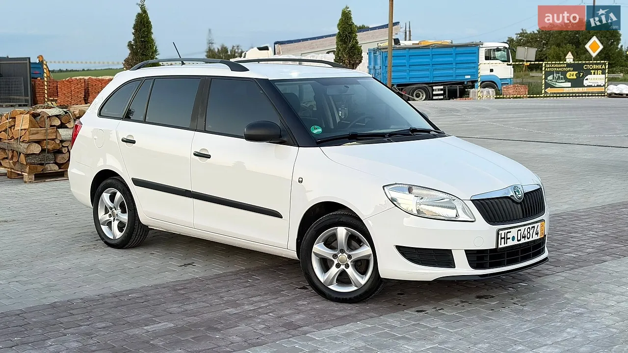 2011 Skoda Fabia - мініатюра 14