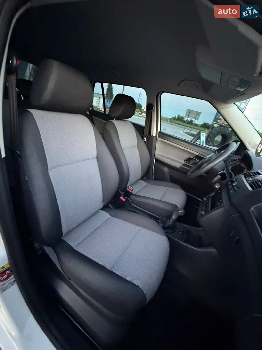 2012 Skoda Fabia - мініатюра 24