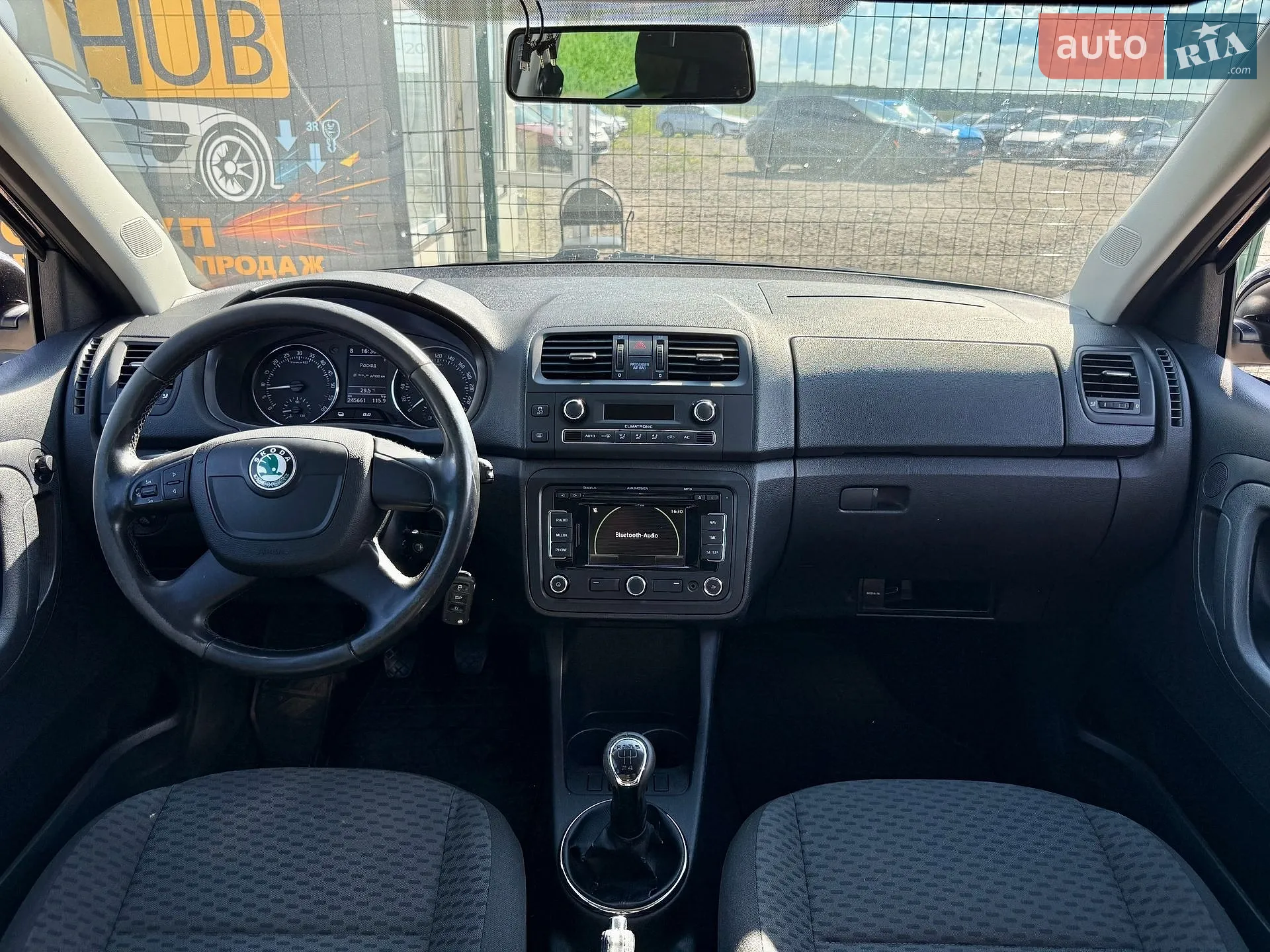 2010 Skoda Fabia - мініатюра 10