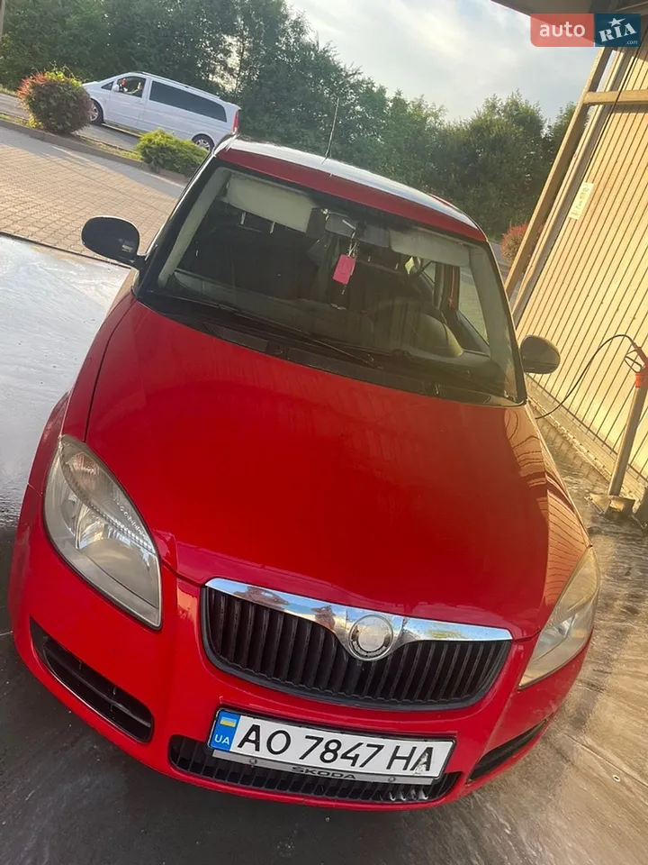 2010 Skoda Fabia - мініатюра 9