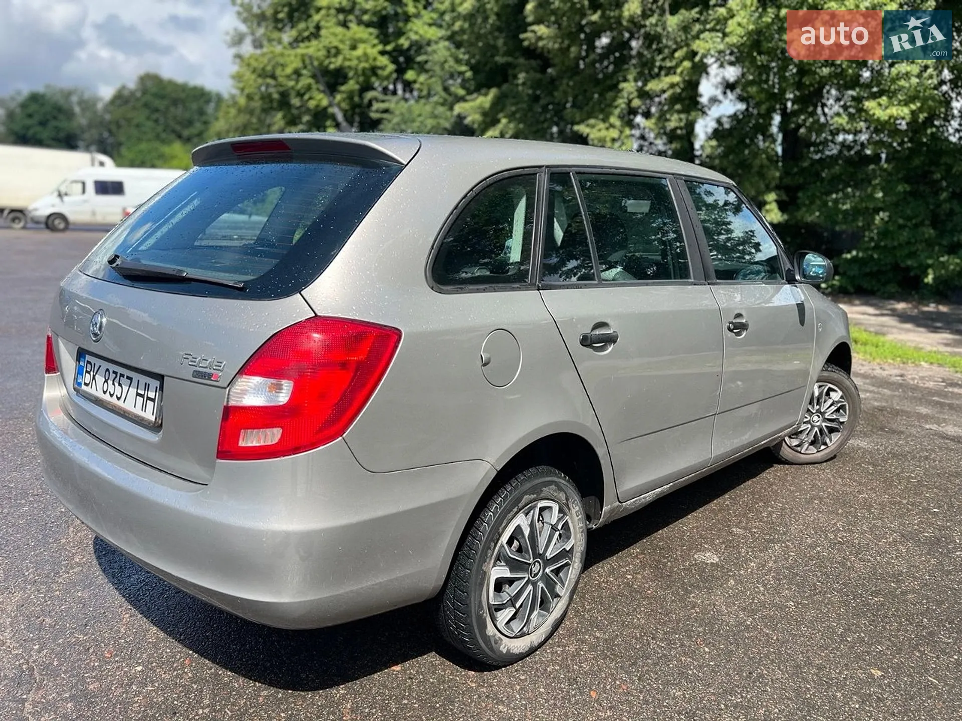 2010 Skoda Fabia - мініатюра 7