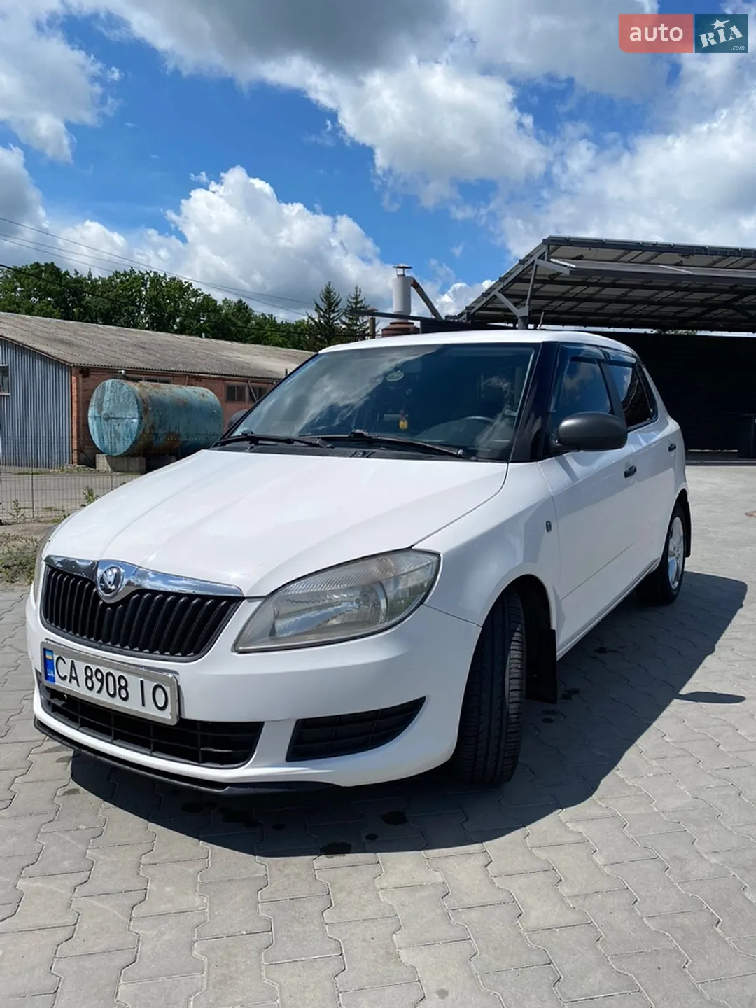 2014 Skoda Fabia - мініатюра 2
