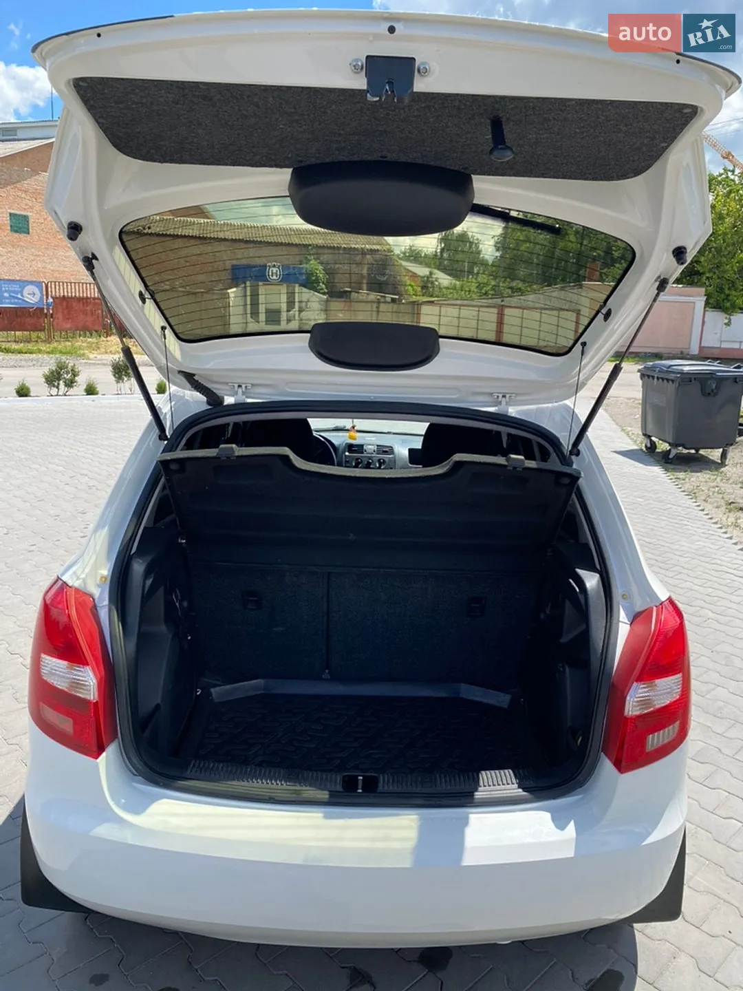 2014 Skoda Fabia - мініатюра 8