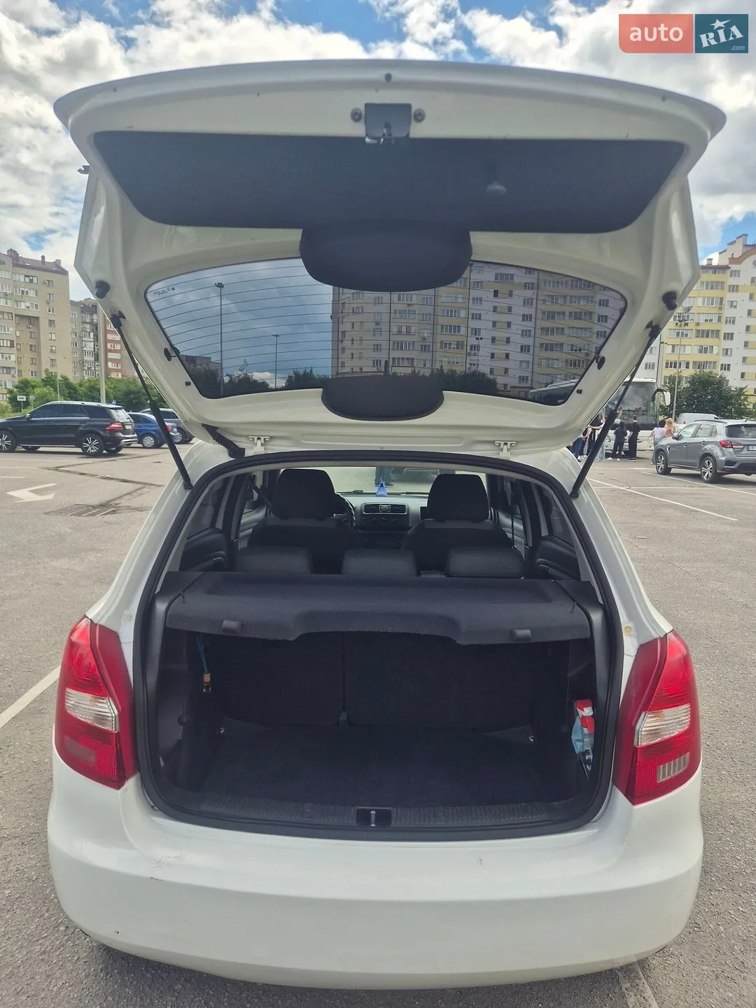 2014 Skoda Fabia - мініатюра 8