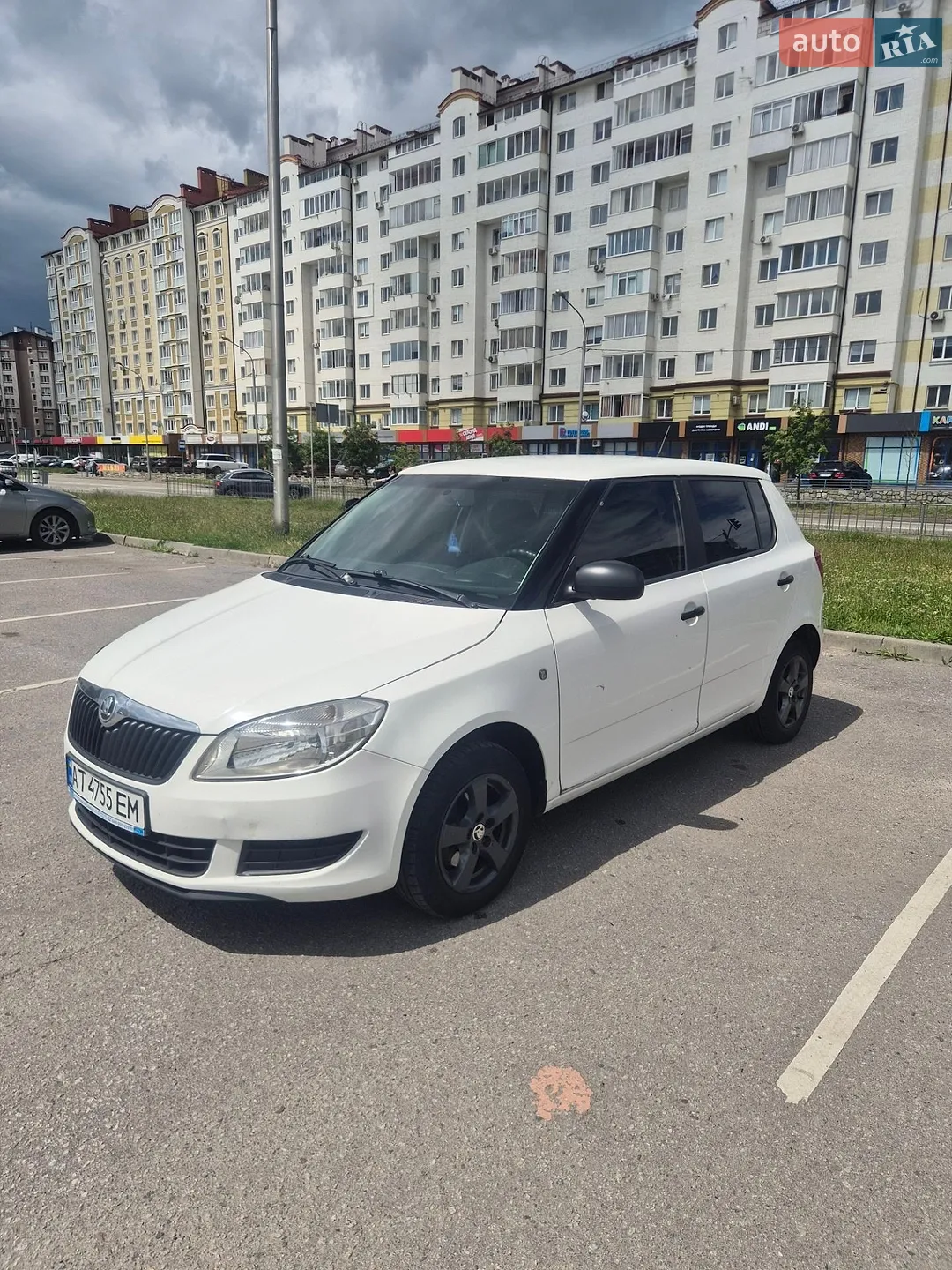 2014 Skoda Fabia - мініатюра 2