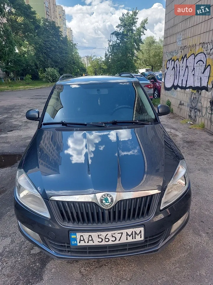 2011 Skoda Fabia - мініатюра 21