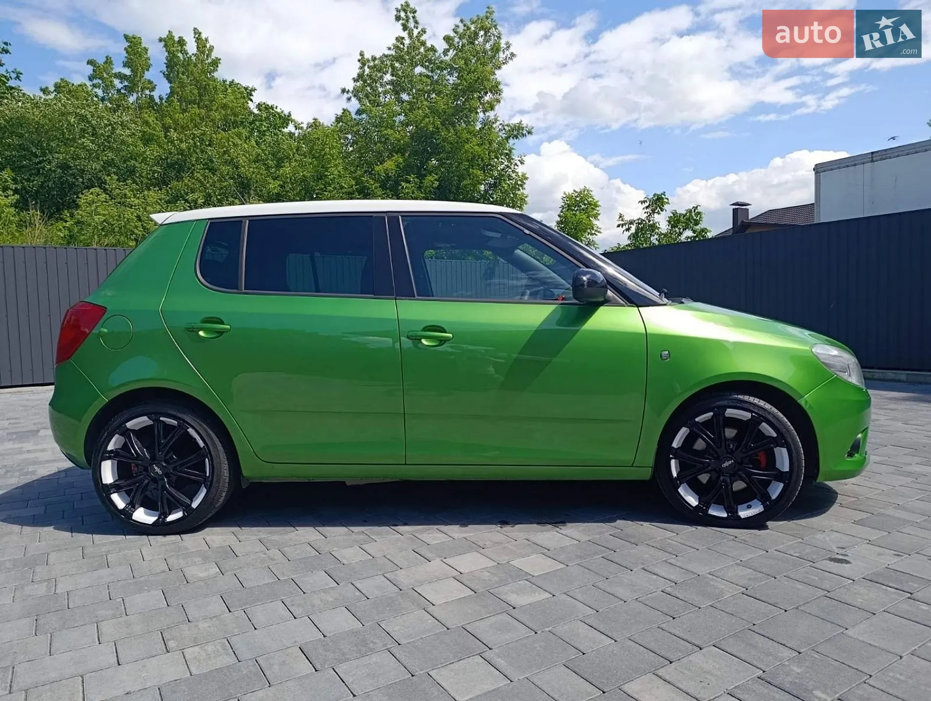 2010 Skoda Fabia - мініатюра 5