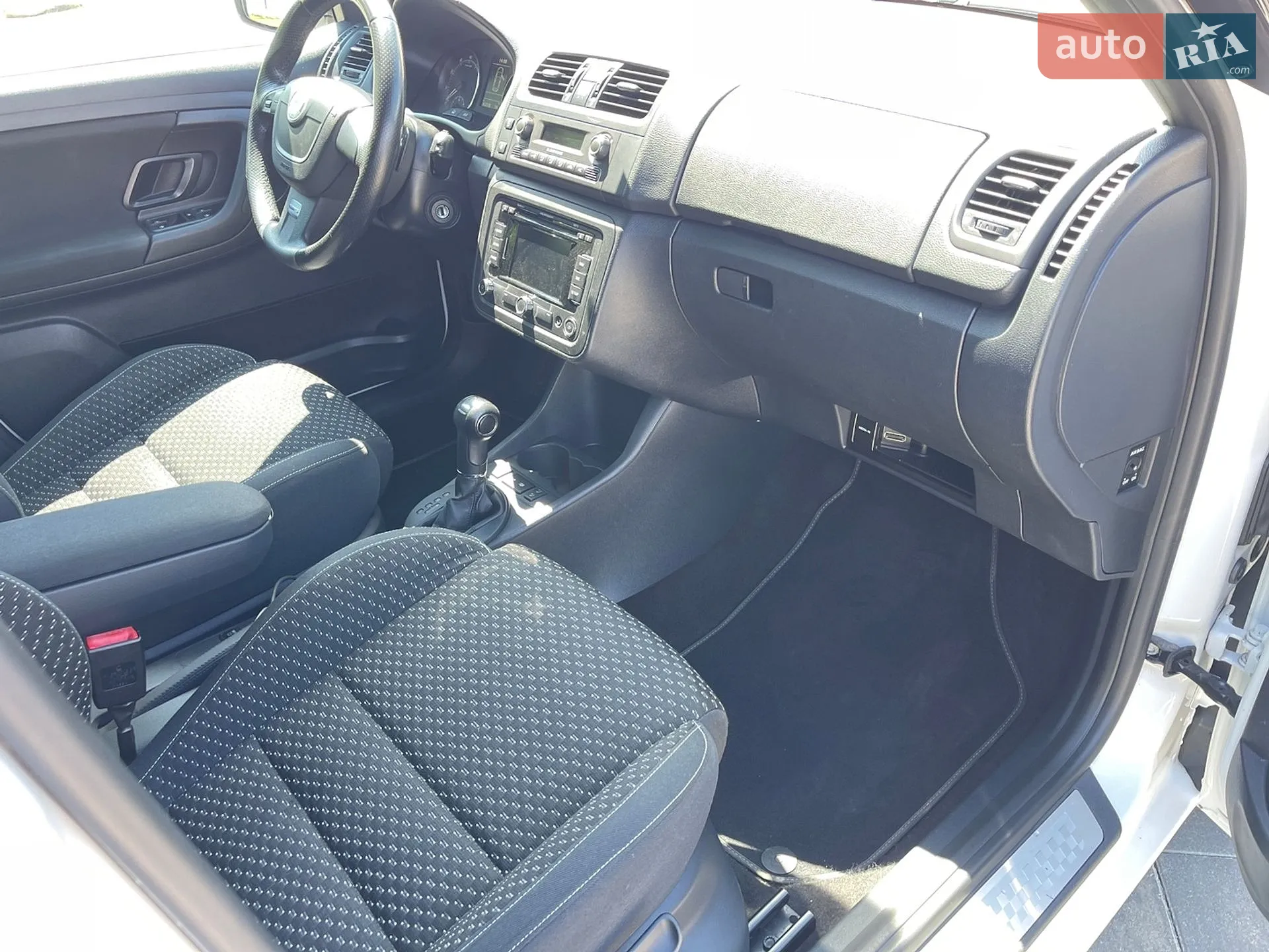 2012 Skoda Fabia - мініатюра 16