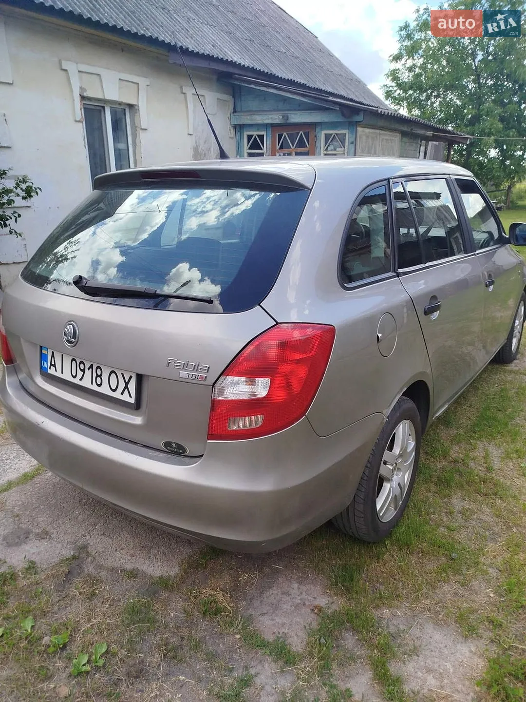 2010 Skoda Fabia - мініатюра 7
