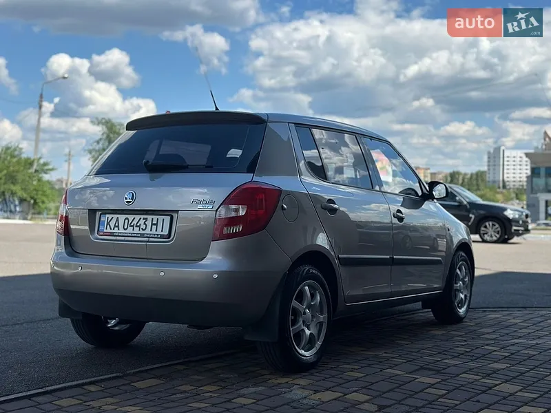 Skoda Fabia 2008 VIN TMBBC45J98B502627 фото оголошення 3 з 57