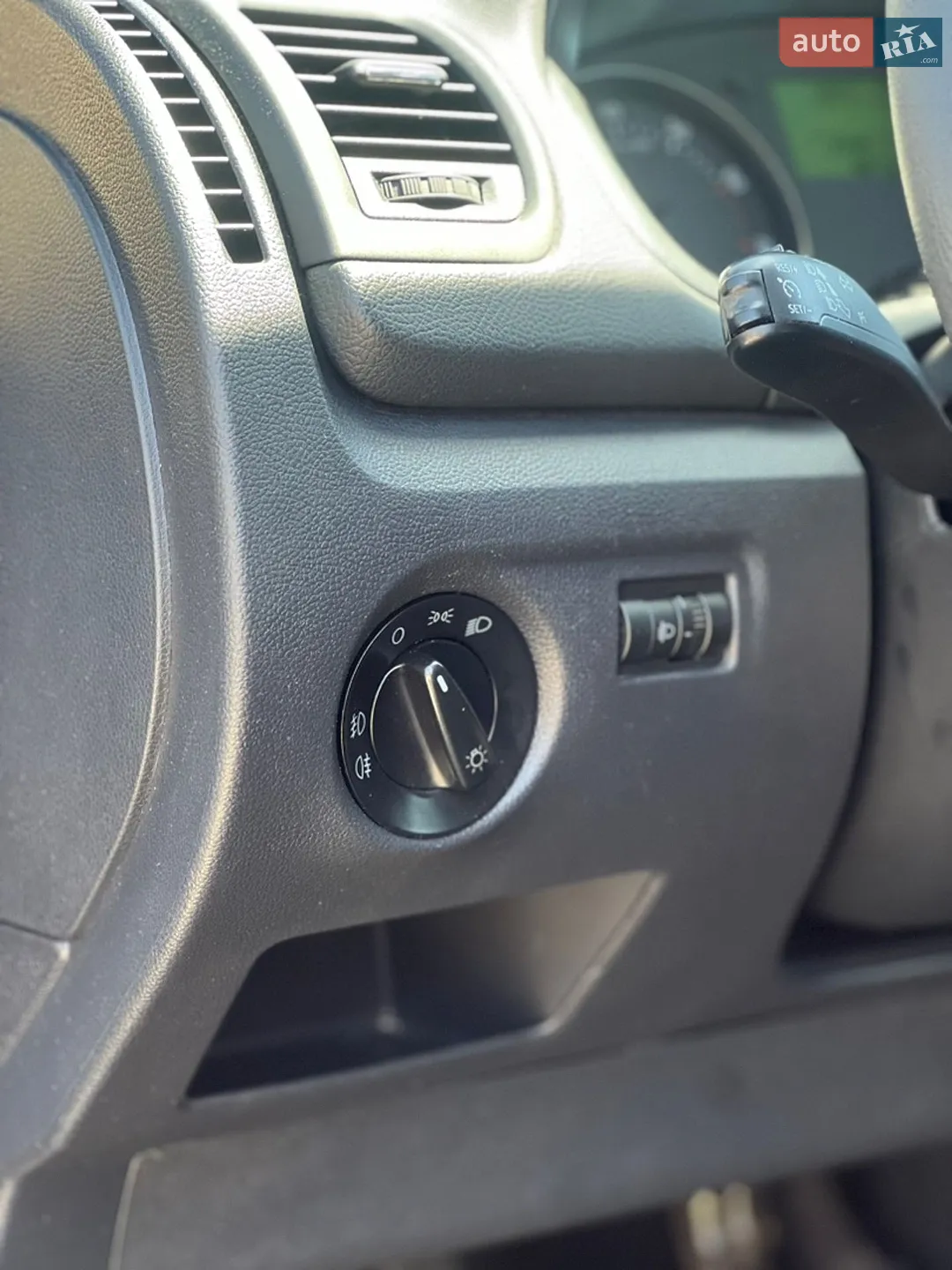 2011 Skoda Fabia - мініатюра 11