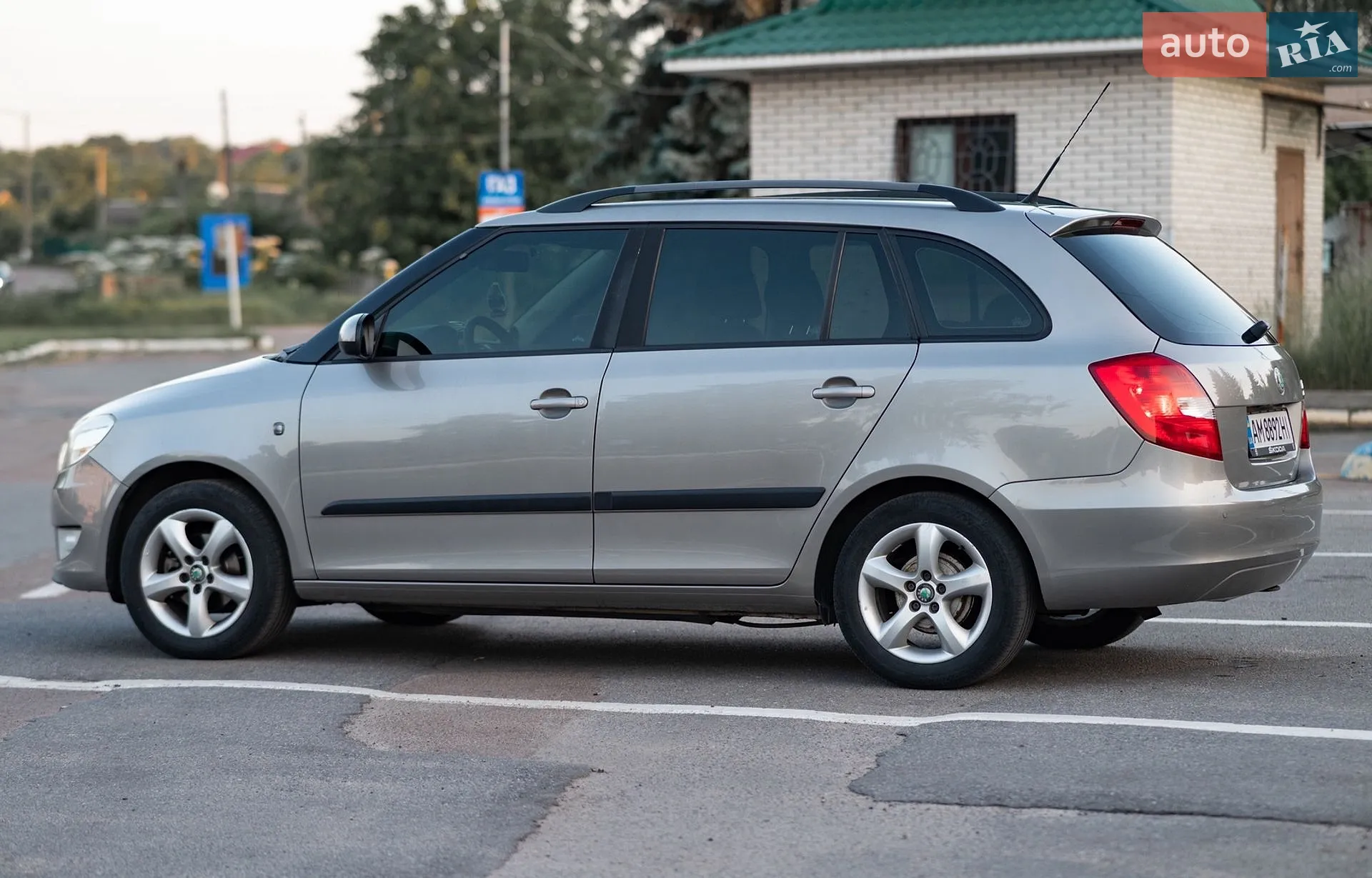 2010 Skoda Fabia - мініатюра 7