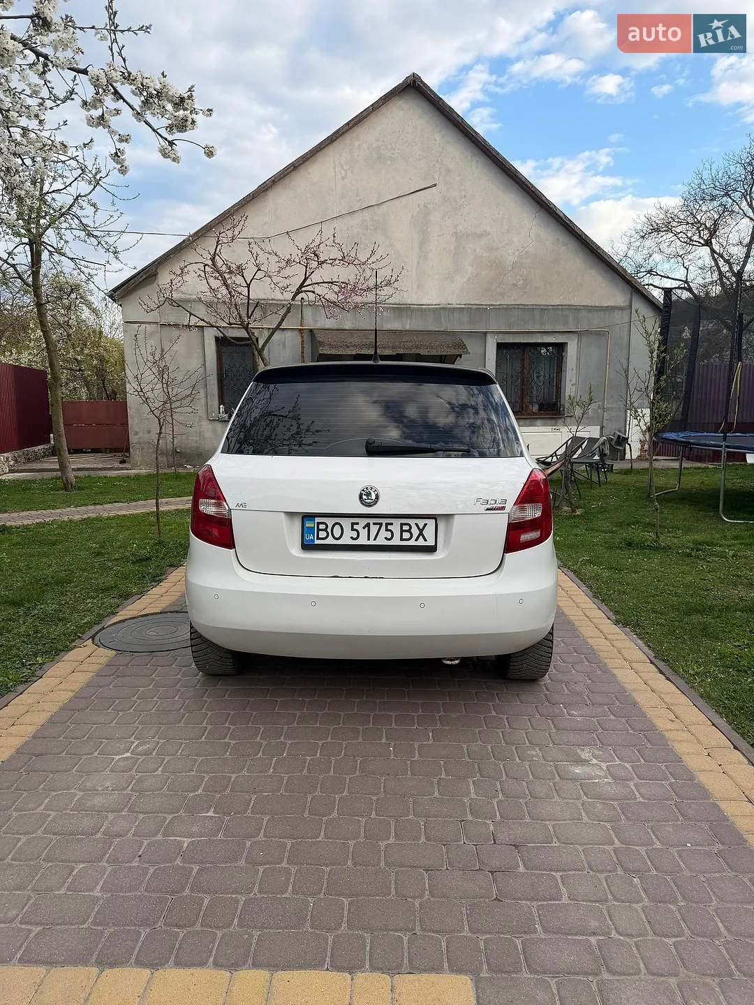 2010 Skoda Fabia - мініатюра 2