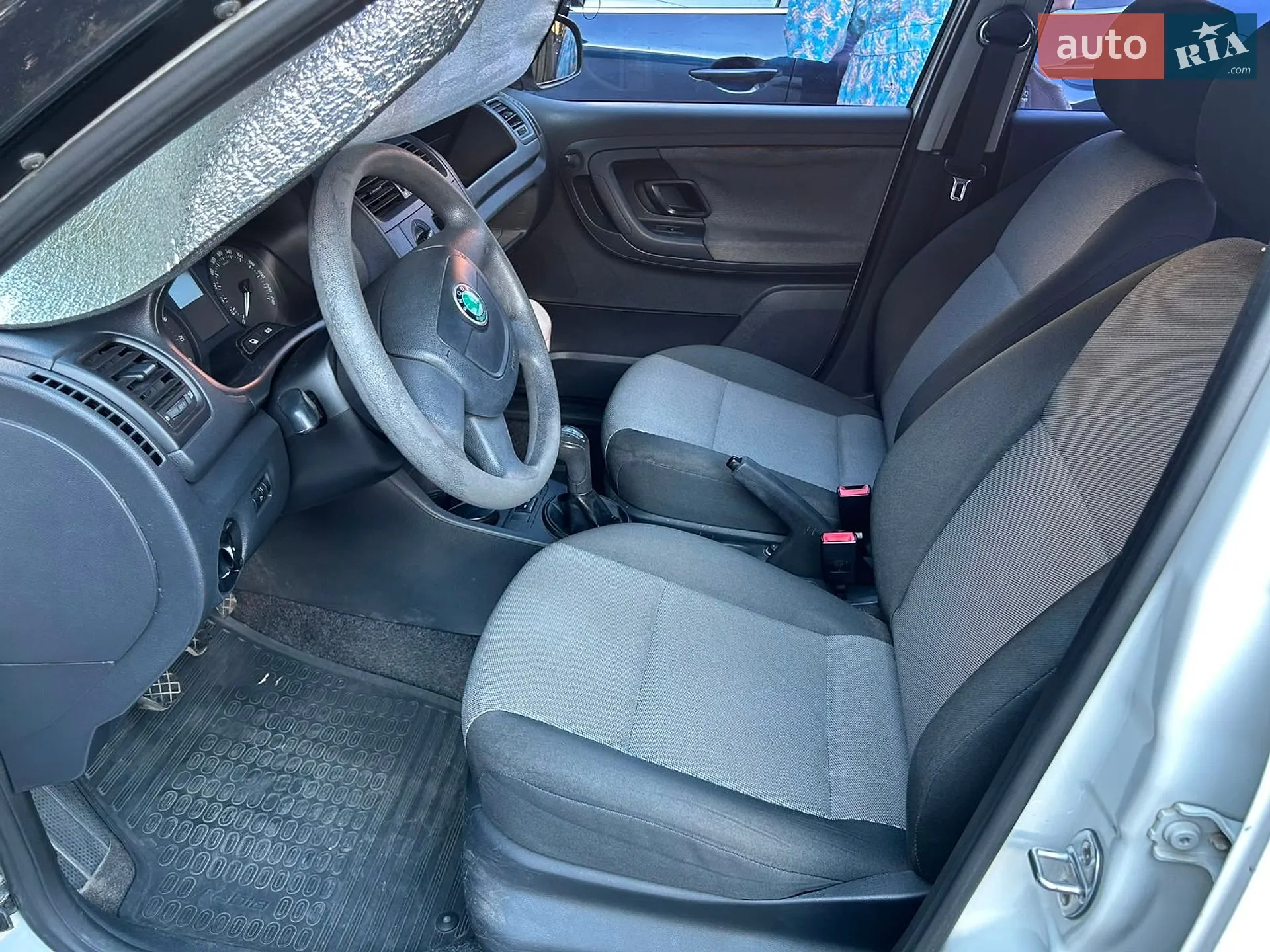 2011 Skoda Fabia - мініатюра 21