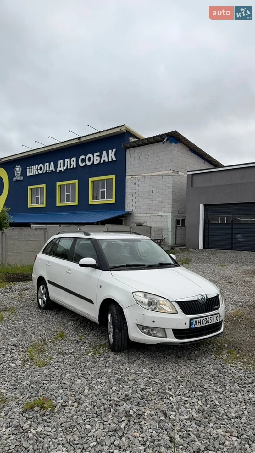 2012 Skoda Fabia - мініатюра 8