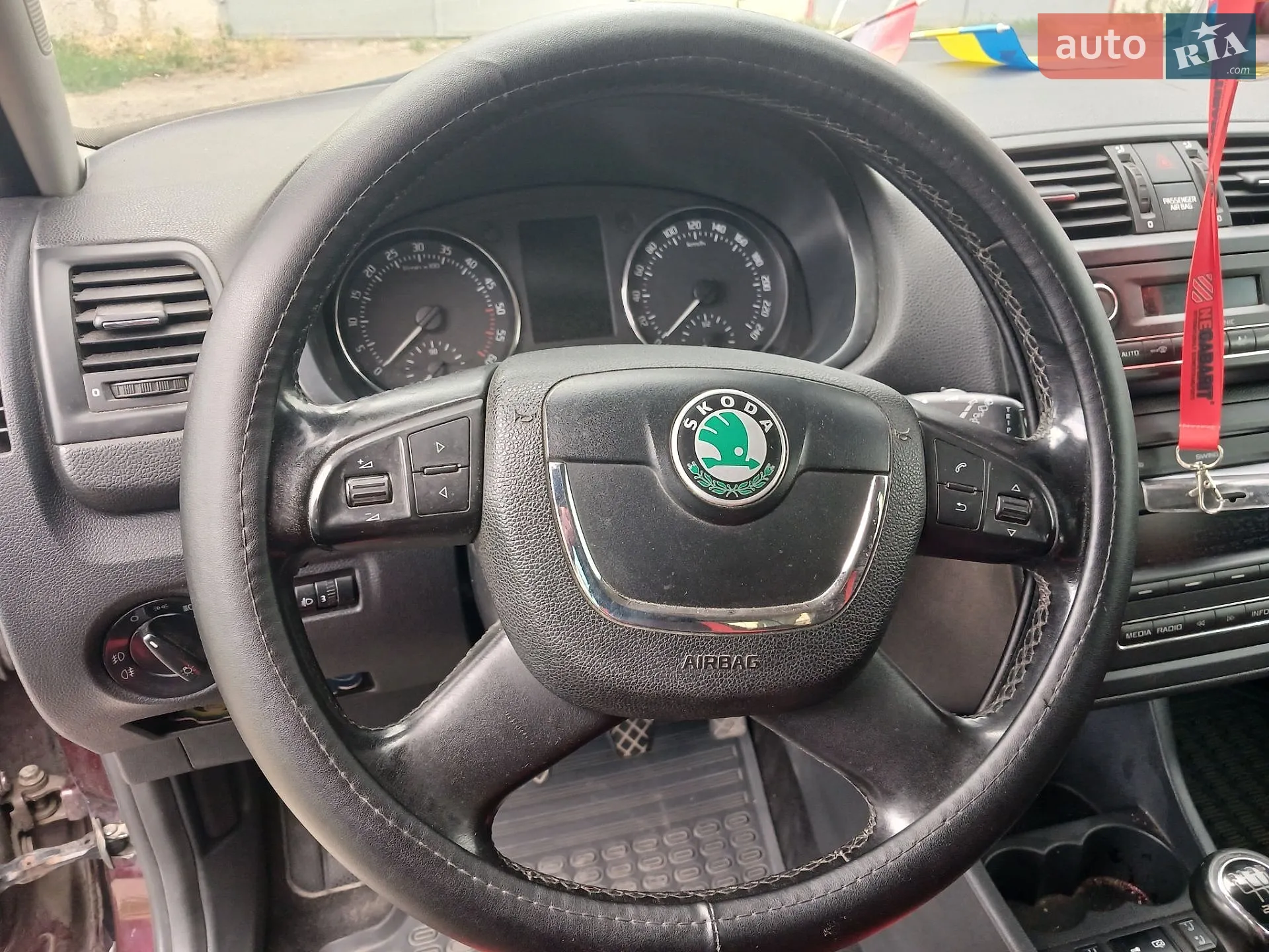 2011 Skoda Fabia - мініатюра 7