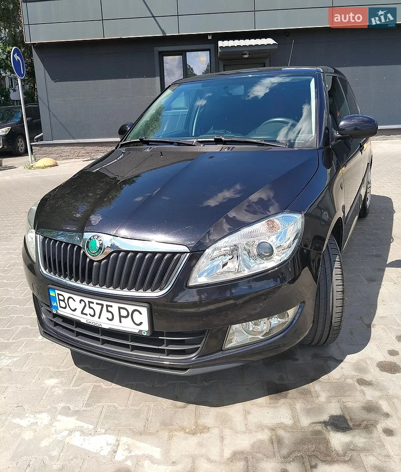 2011 Skoda Fabia - мініатюра 6
