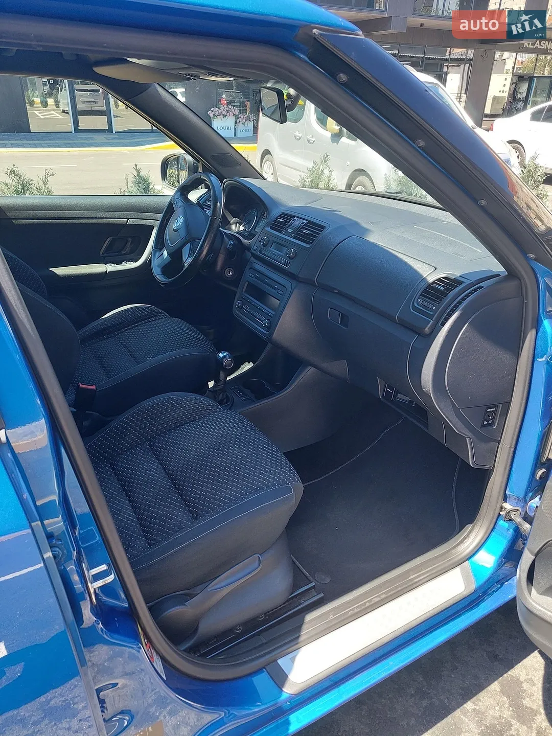2011 Skoda Fabia - мініатюра 19