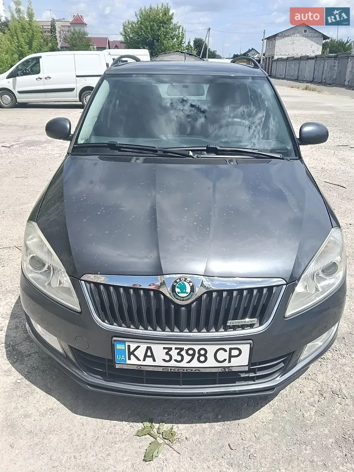 2011 Skoda Fabia - мініатюра 28
