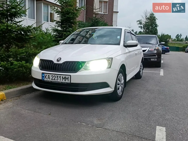 Skoda Fabia 2017 VIN TMBEB2NJ2JB500468 фото оголошення 2 з 75