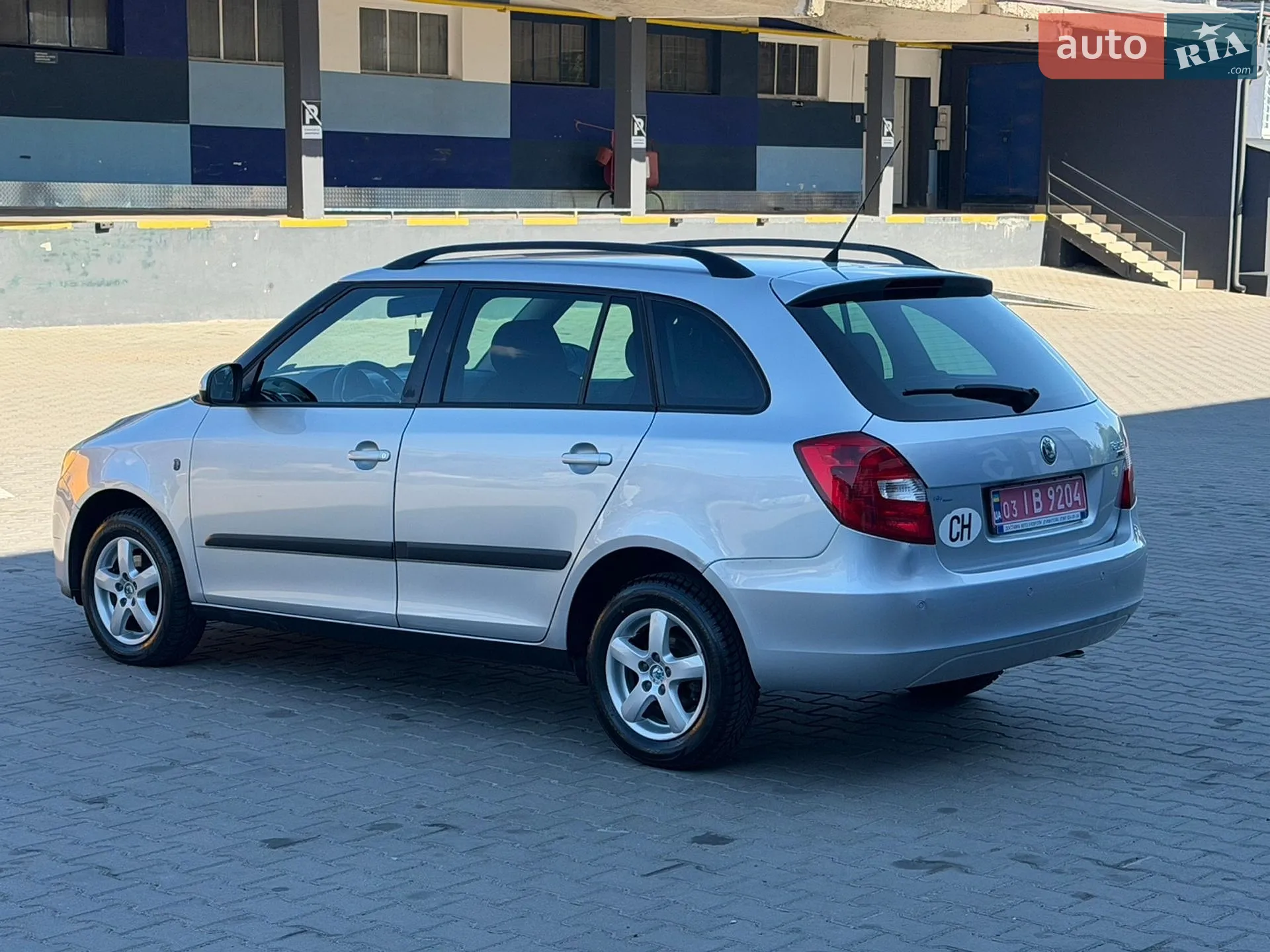 2010 Skoda Fabia - мініатюра 7