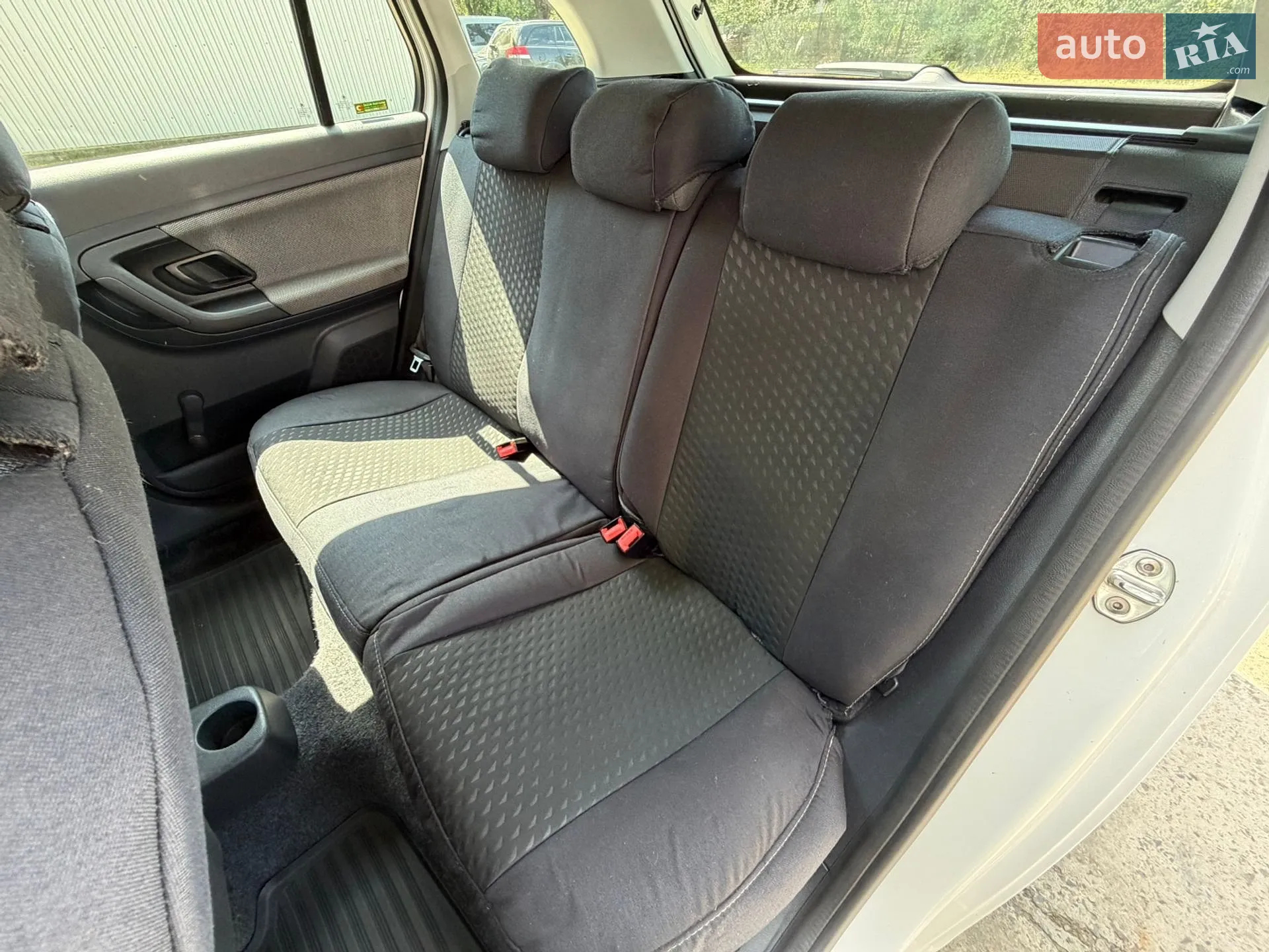 2014 Skoda Fabia - мініатюра 27
