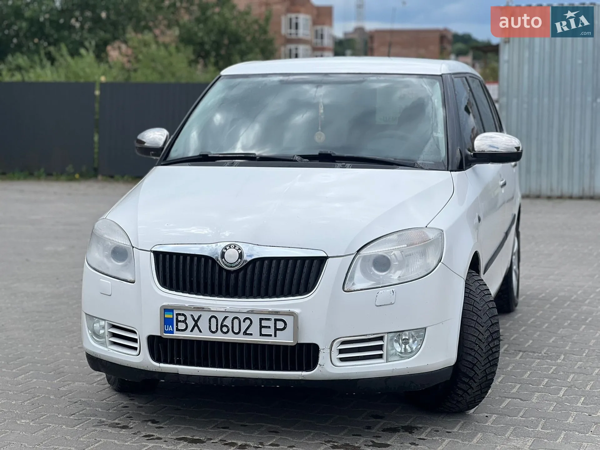 2010 Skoda Fabia - мініатюра 2