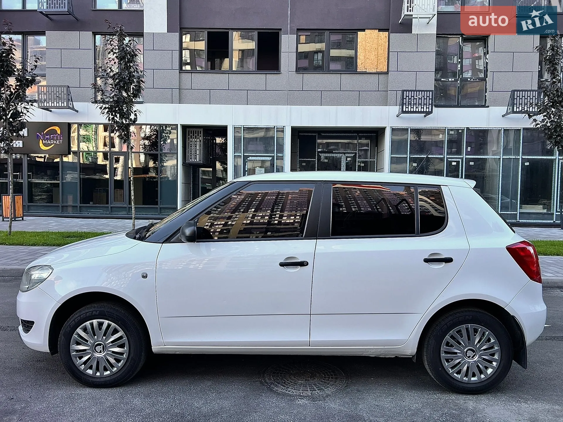 2013 Skoda Fabia - мініатюра 3