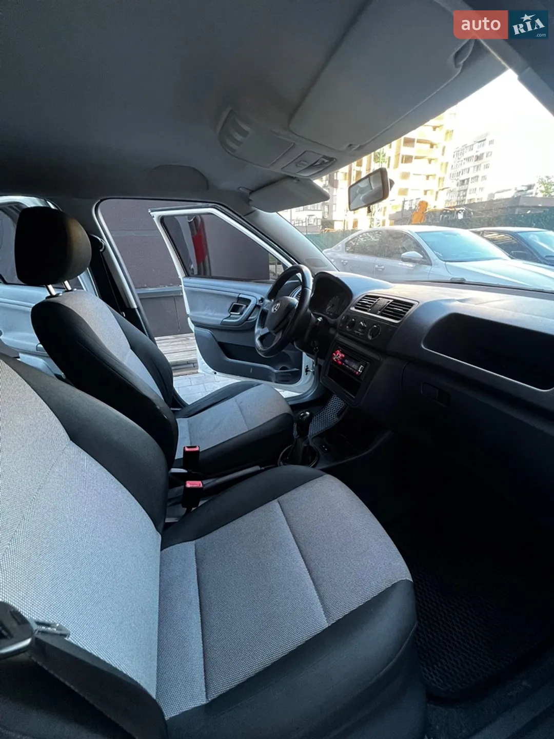 2013 Skoda Fabia - мініатюра 8