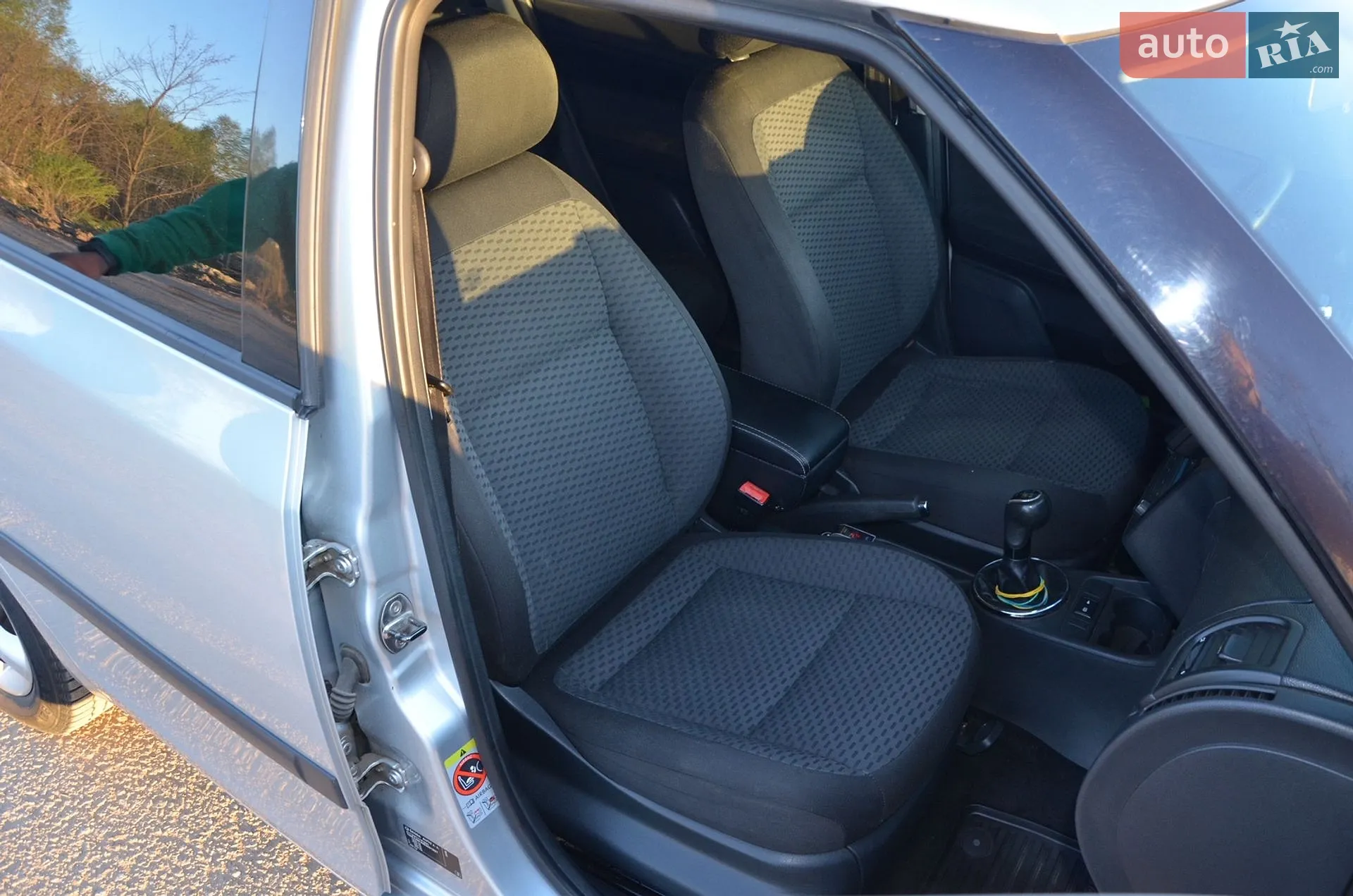 2010 Skoda Fabia - мініатюра 9