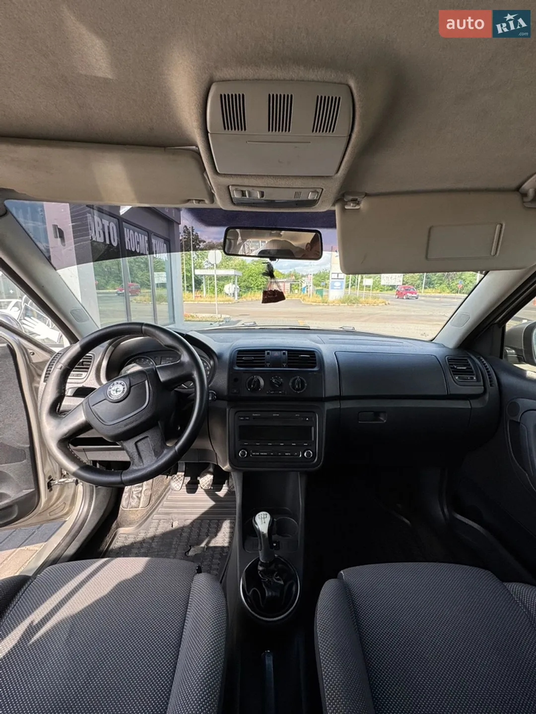 2011 Skoda Fabia - мініатюра 11