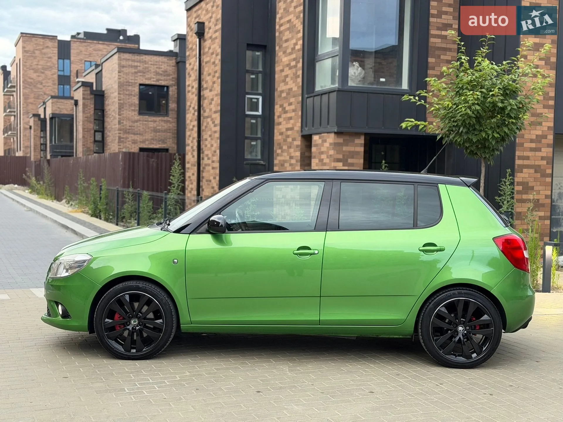 2010 Skoda Fabia - мініатюра 9