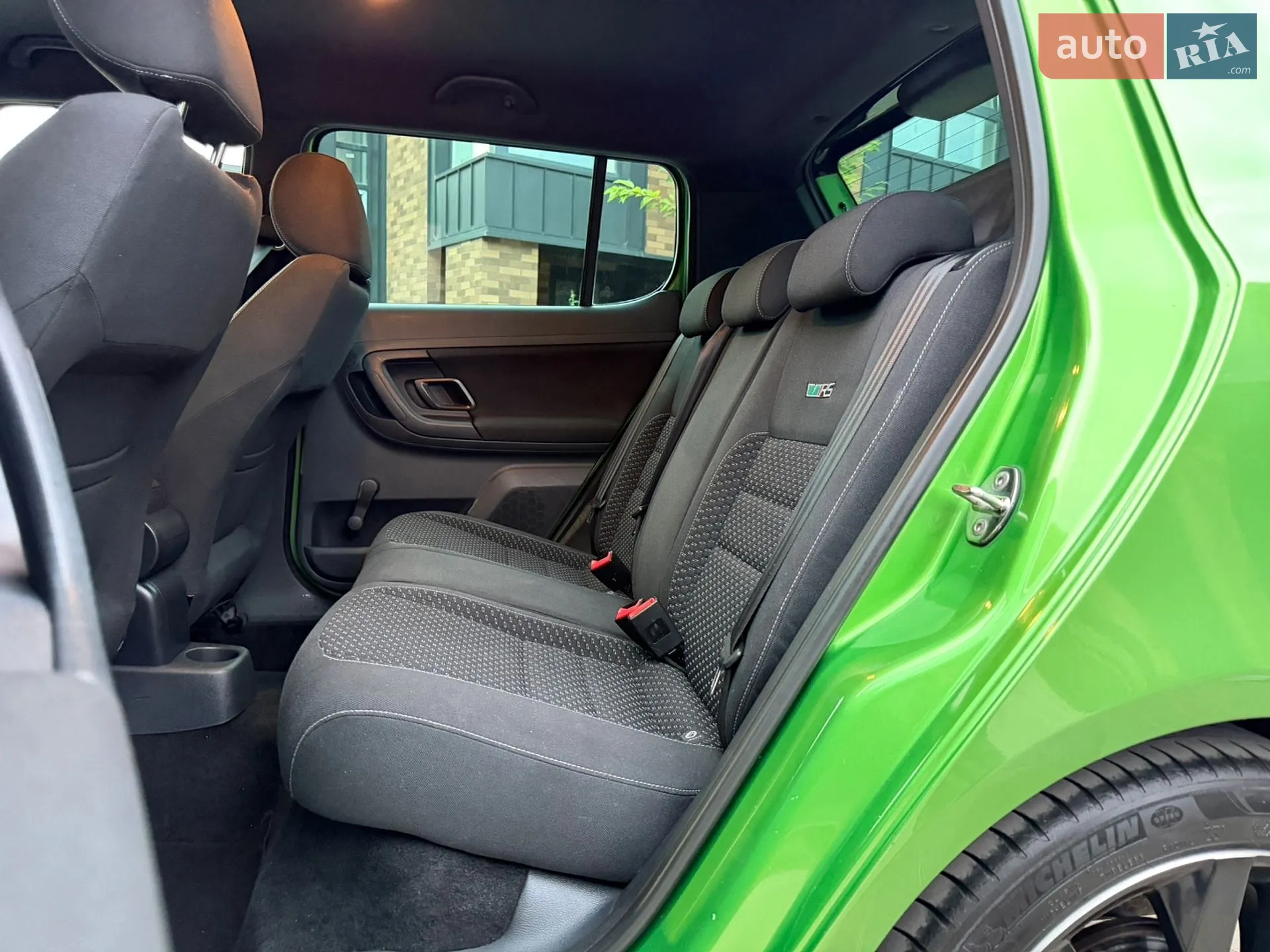2010 Skoda Fabia - мініатюра 28
