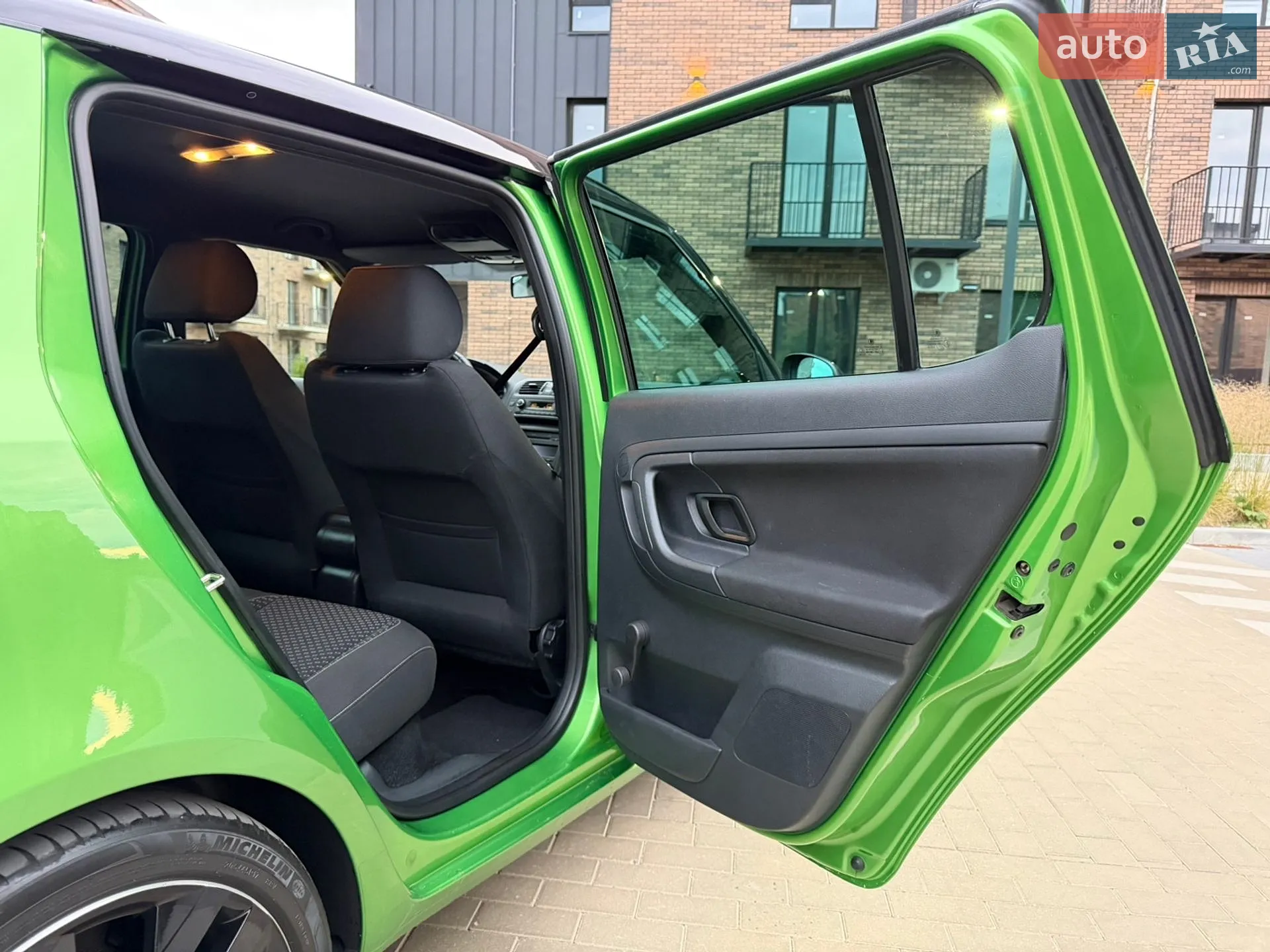 2010 Skoda Fabia - мініатюра 31