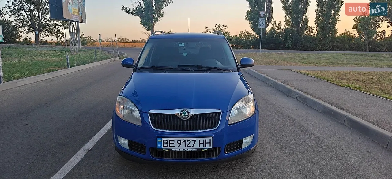 2010 Skoda Fabia - мініатюра 3