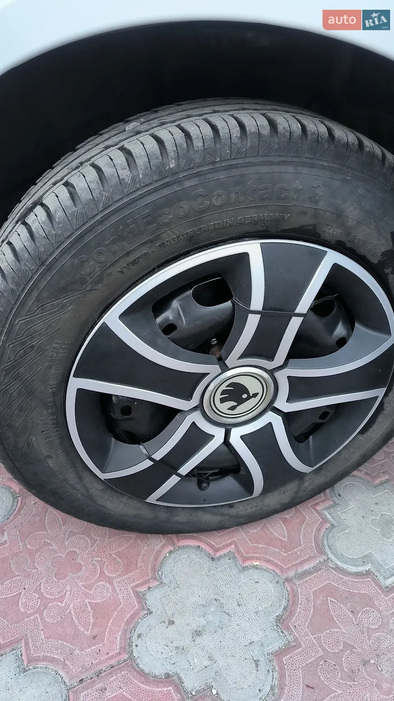 2010 Skoda Fabia - мініатюра 17