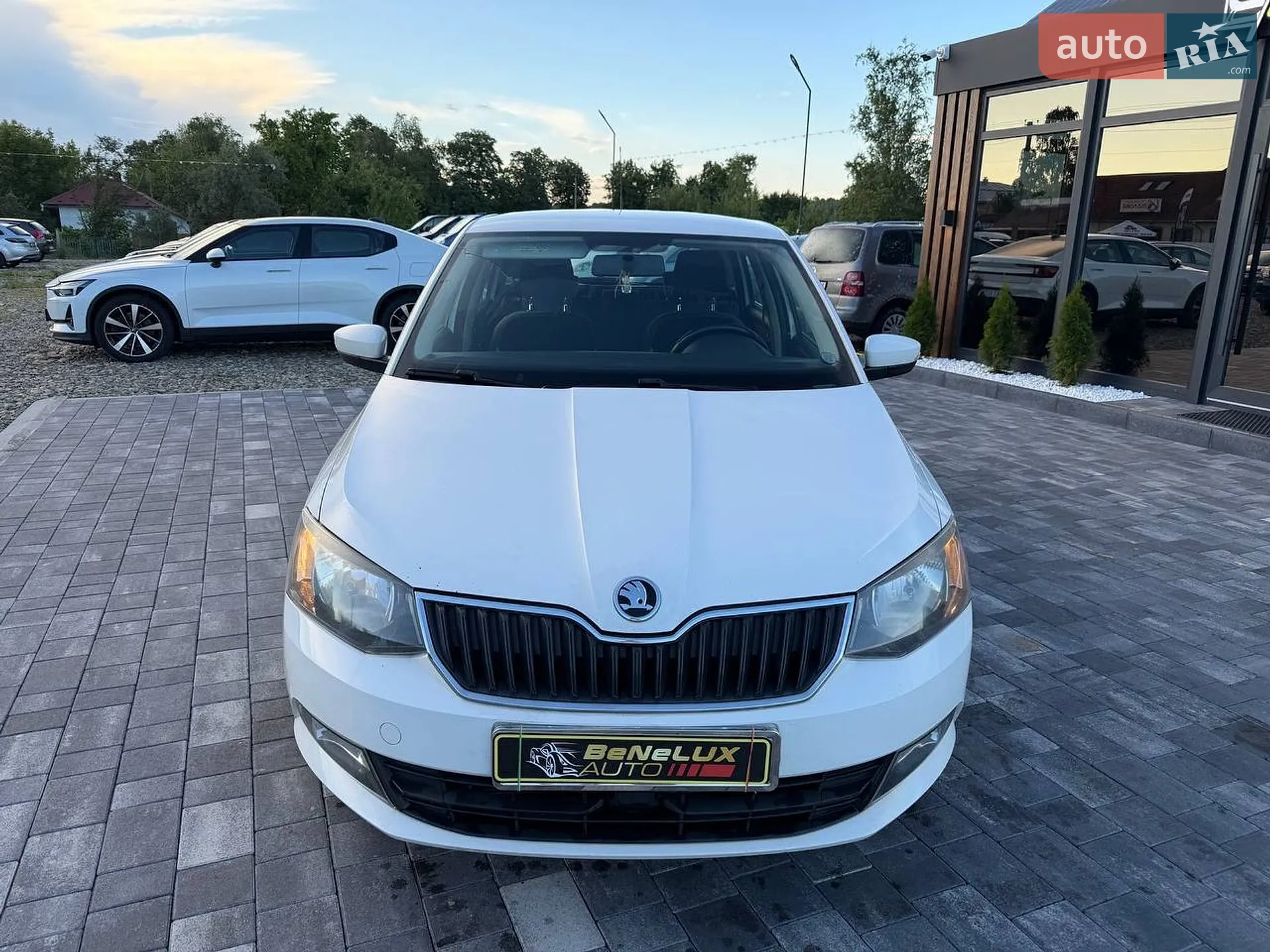 2015 Skoda Fabia - мініатюра 3