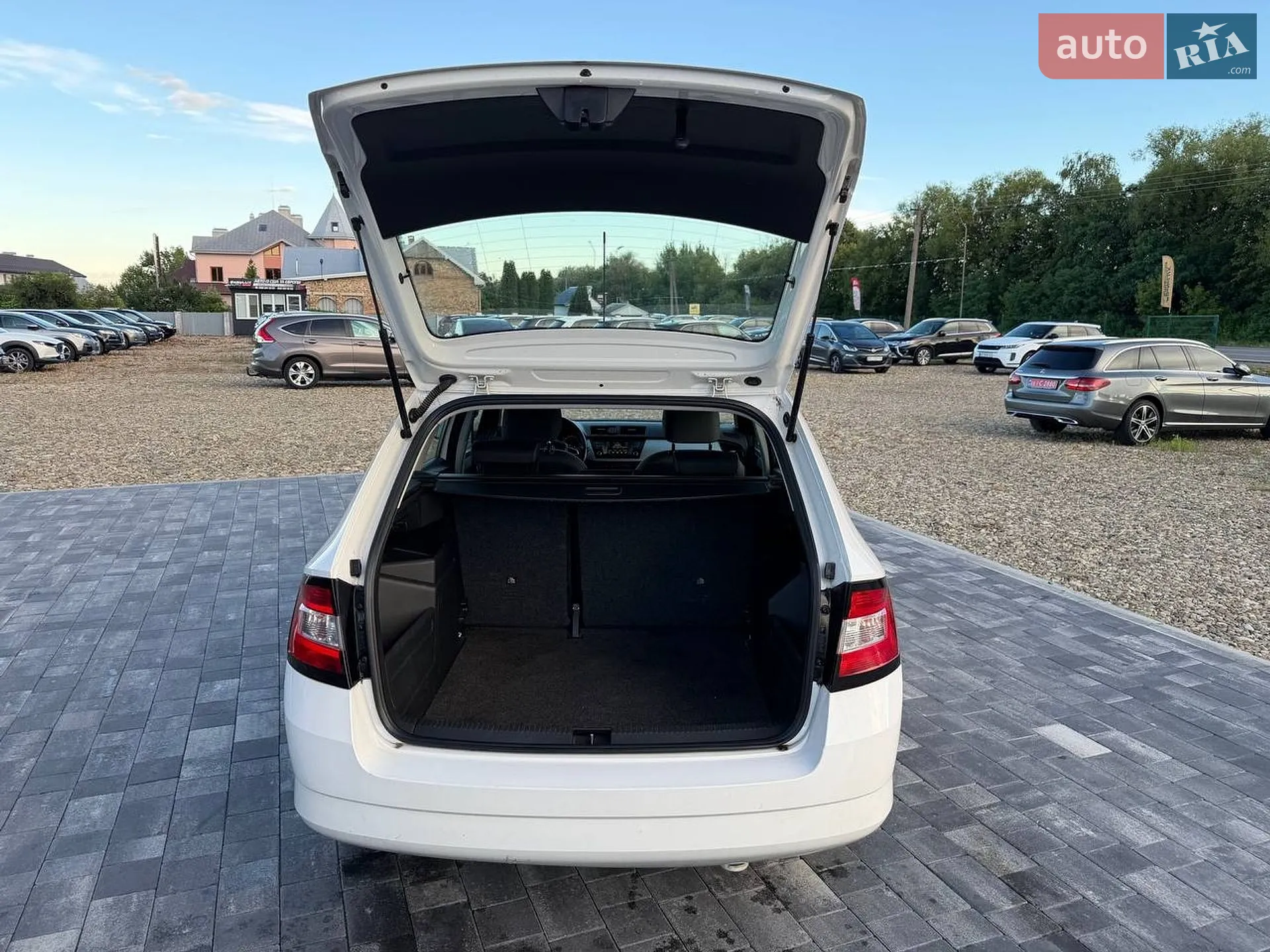 2015 Skoda Fabia - мініатюра 23