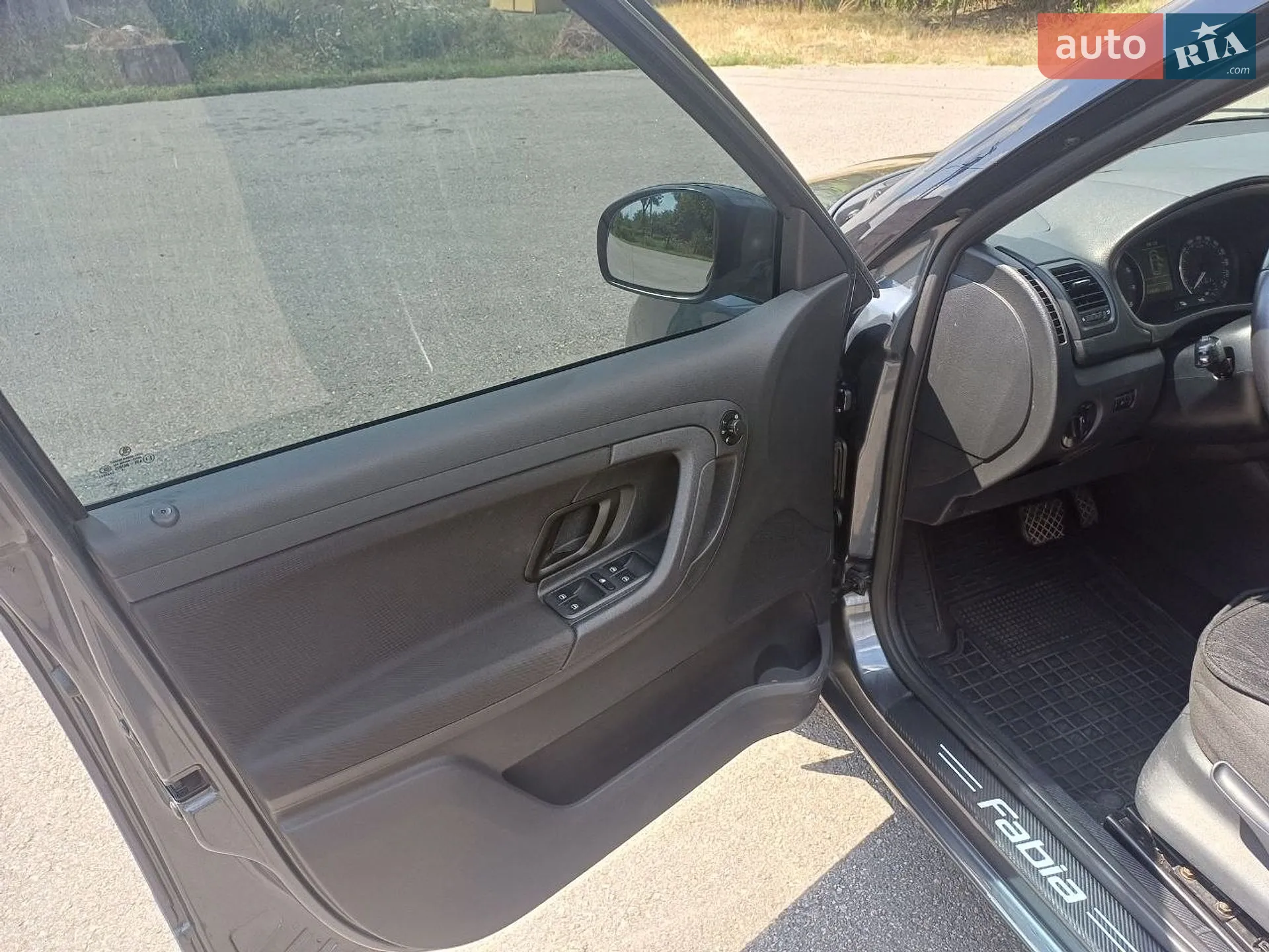2010 Skoda Fabia - мініатюра 13