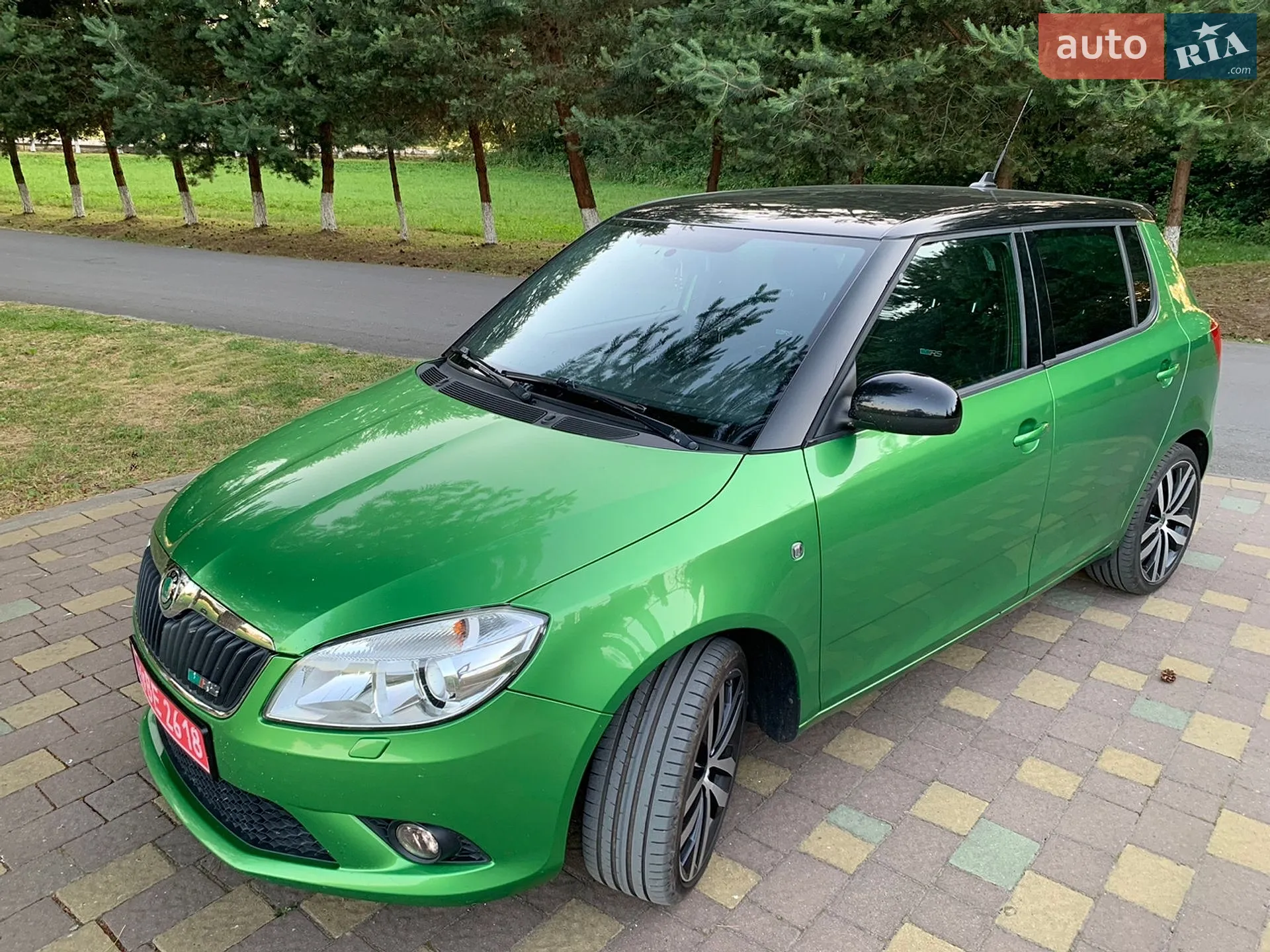 2011 Skoda Fabia - мініатюра 3
