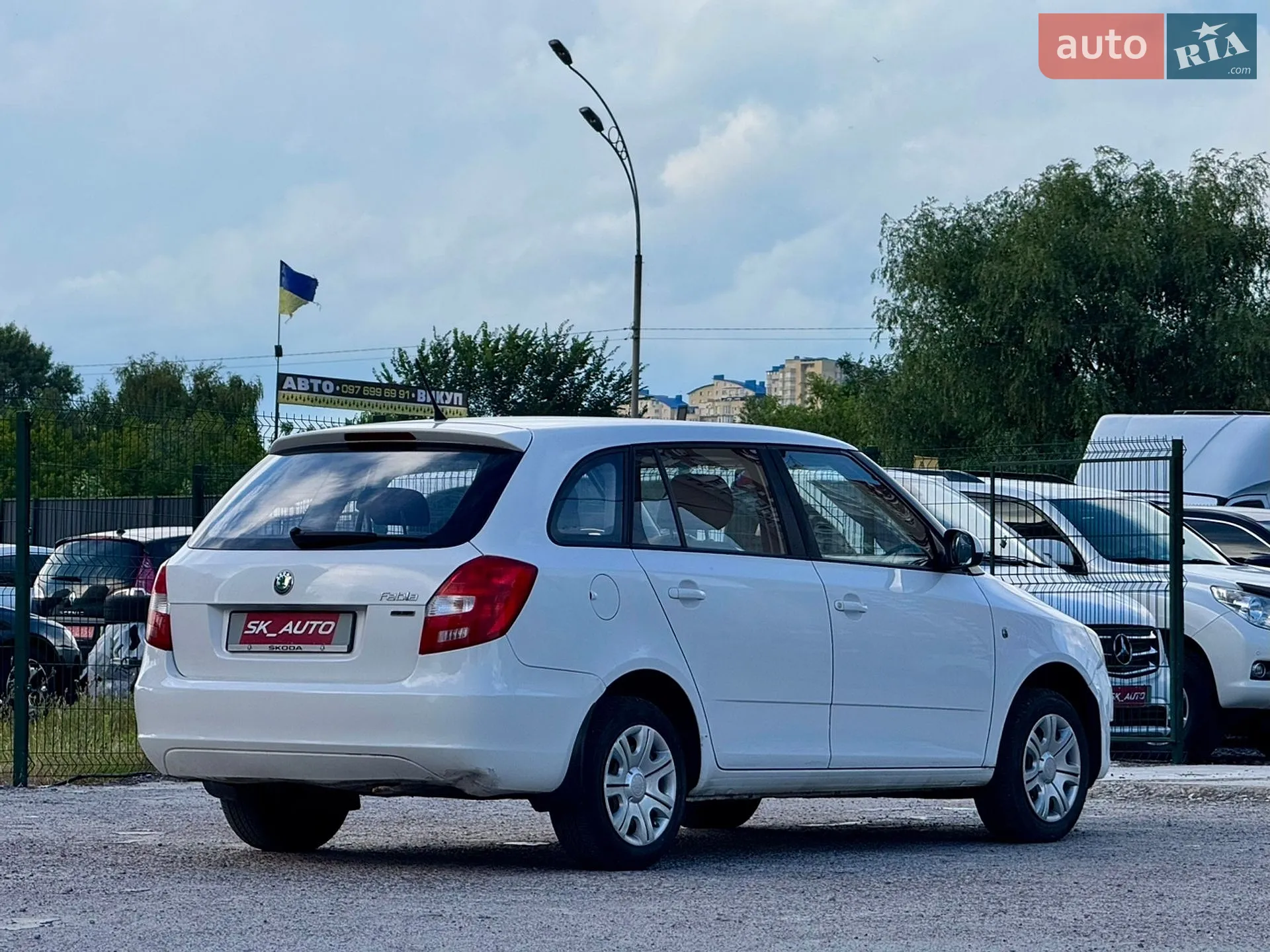 2012 Skoda Fabia - мініатюра 6