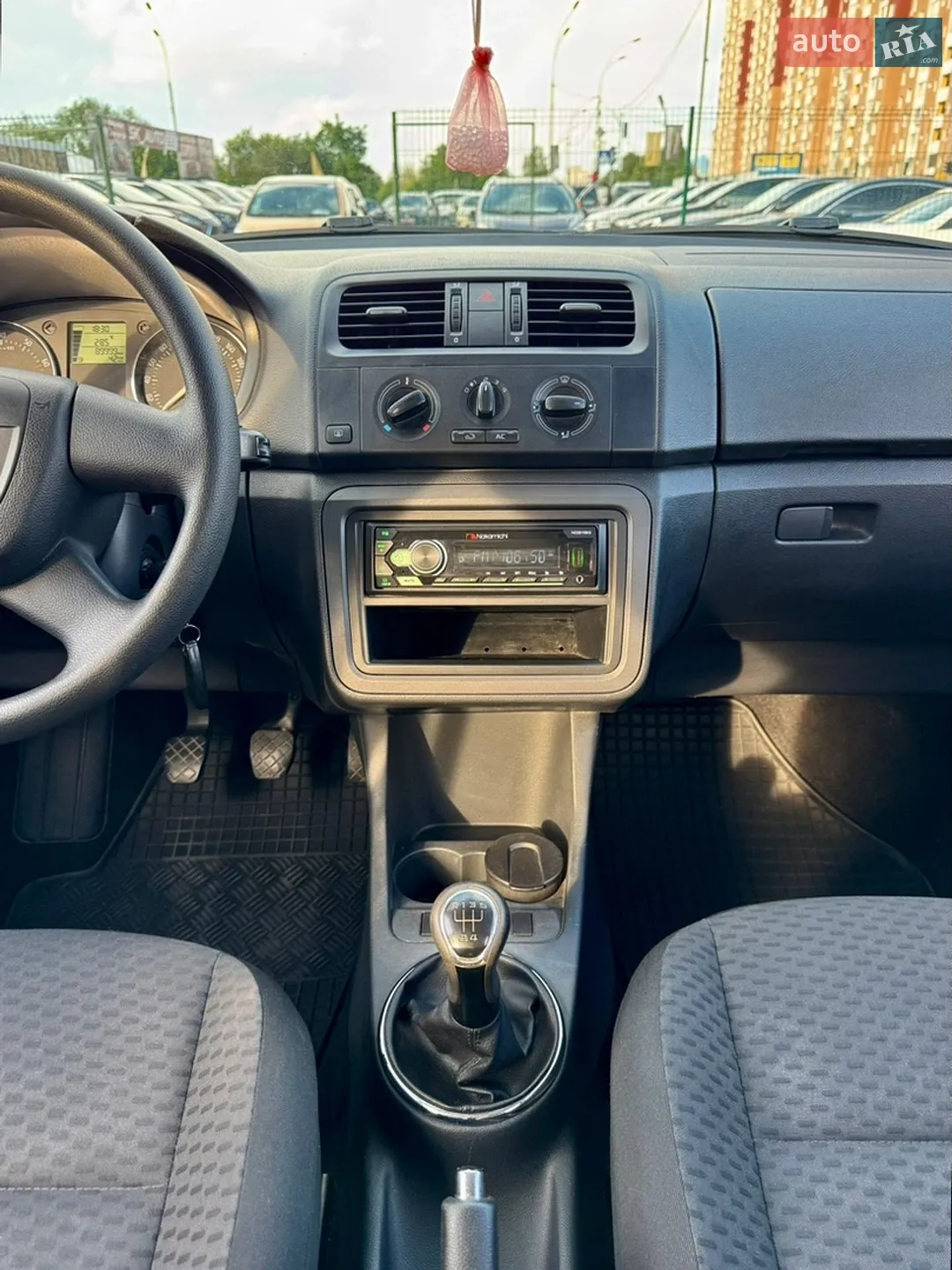2012 Skoda Fabia - мініатюра 14