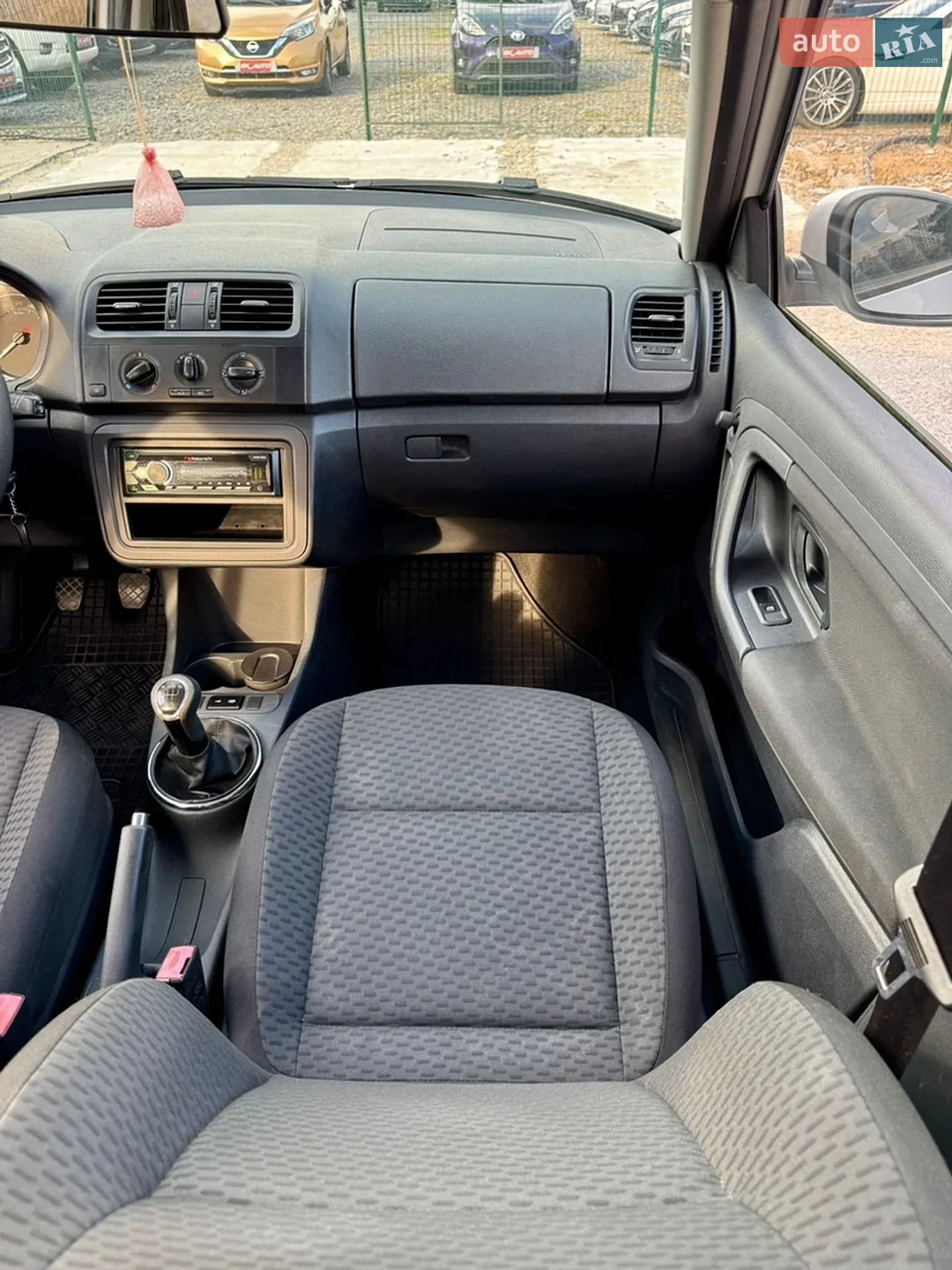 2012 Skoda Fabia - мініатюра 43