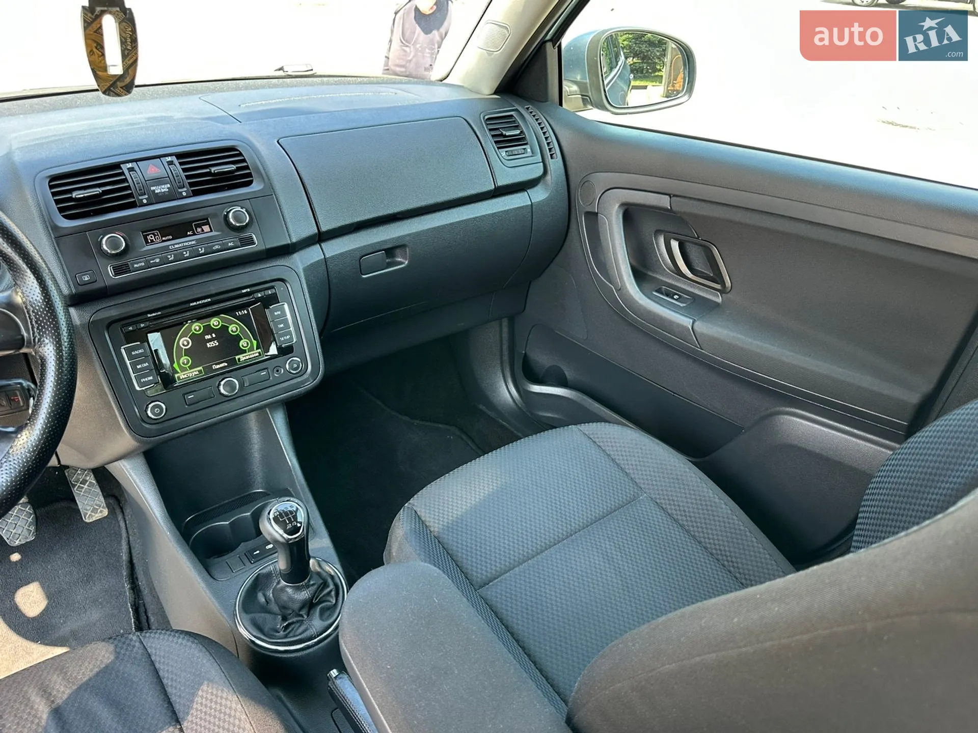 2010 Skoda Fabia - мініатюра 13